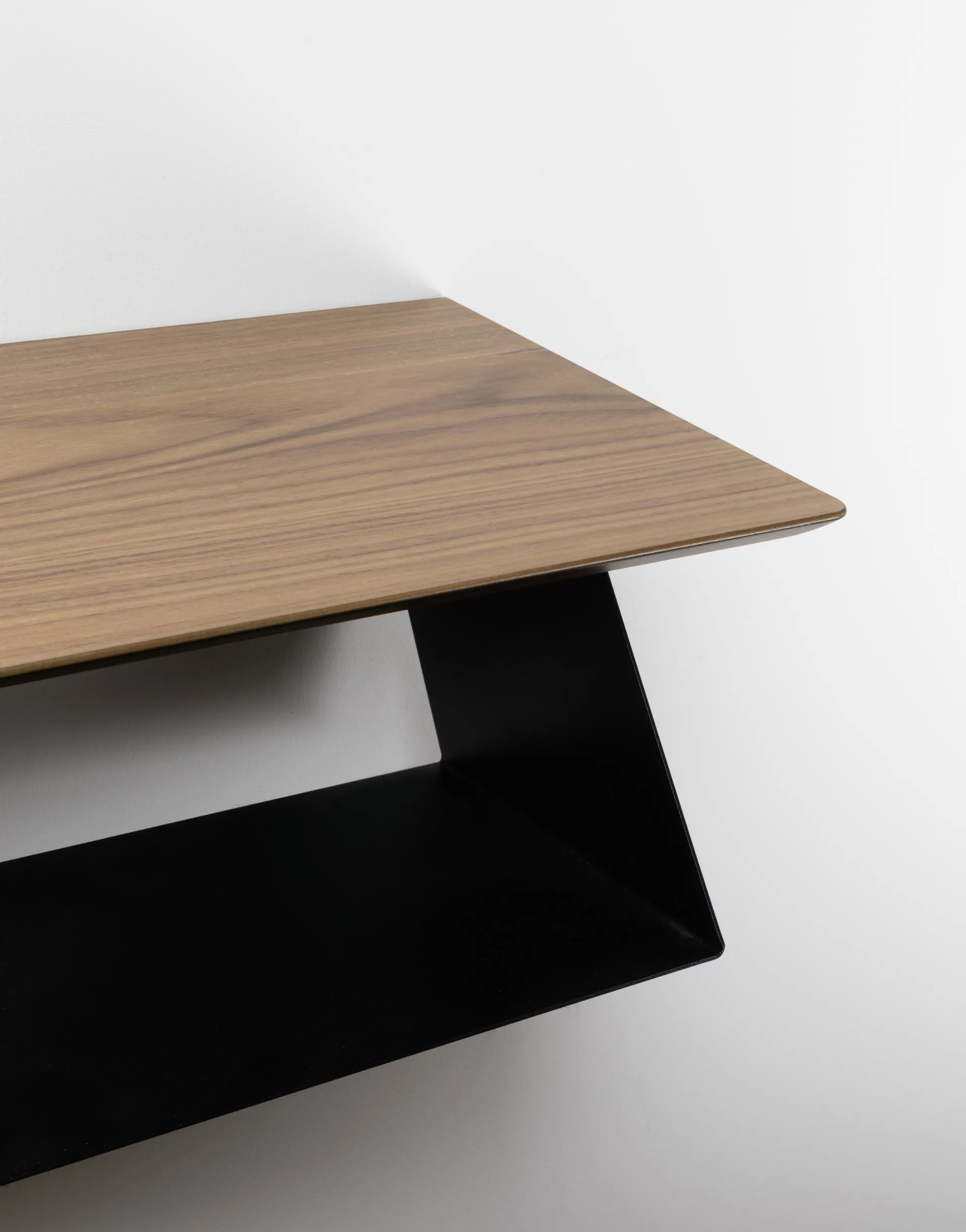 Mensola Edgy , Nero-noce Maze