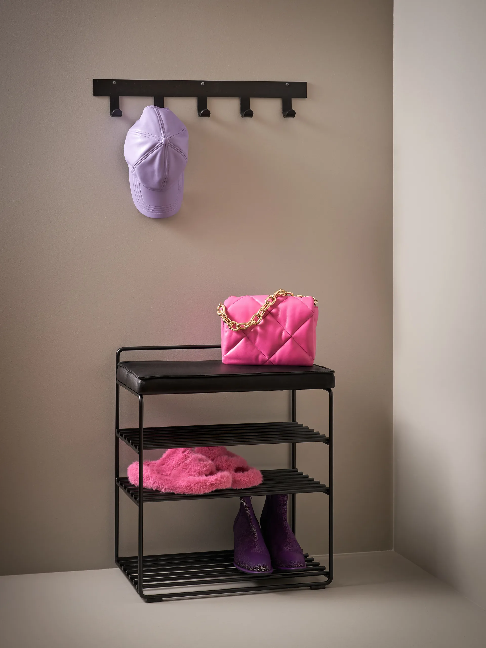 Mensola-sgabello Lower East Seat 50x28x58 cm, Nero, pelle nera Maze