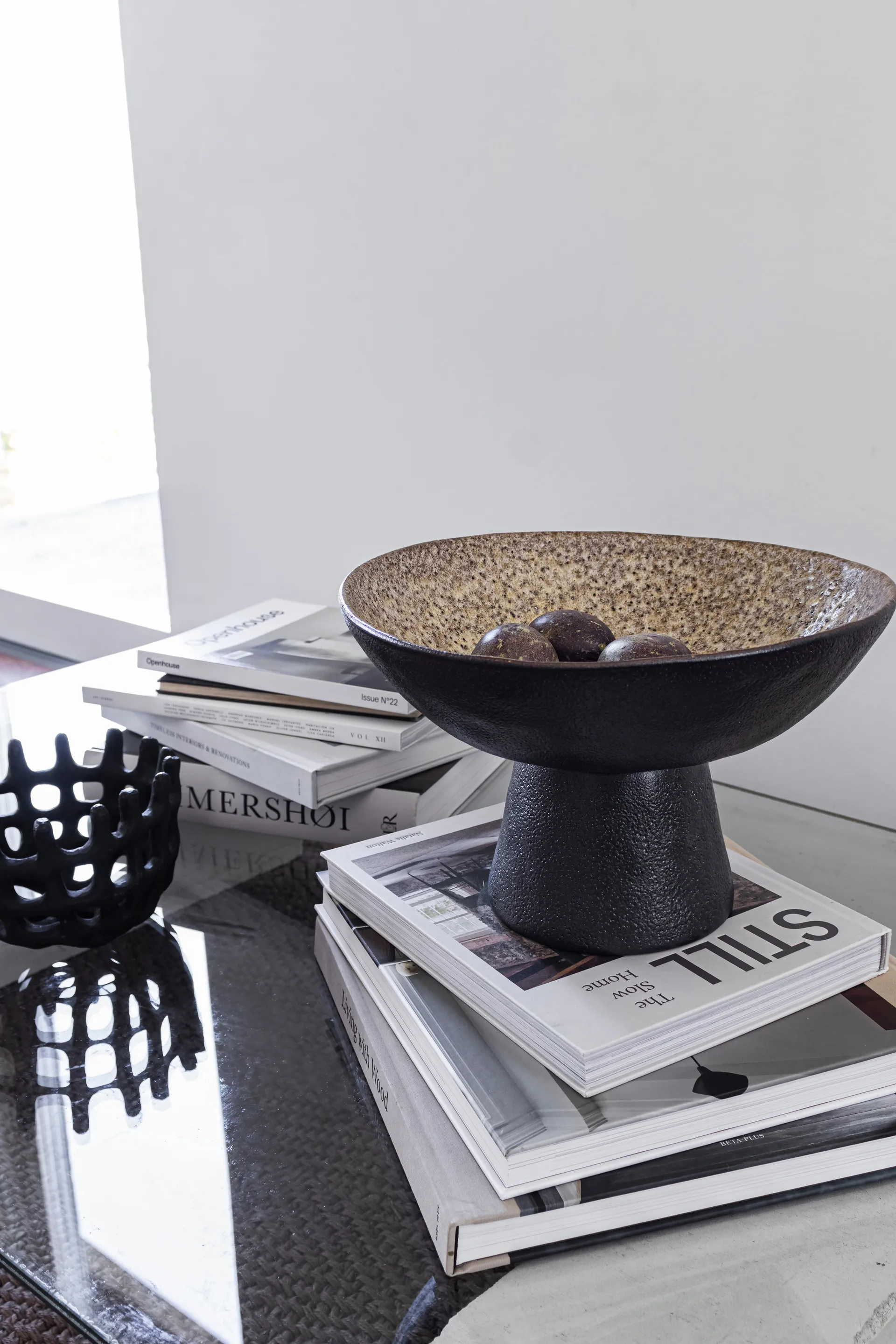 Coppa su piede By Hand Ø31,5x20 cm, Sabbia Mette Ditmer