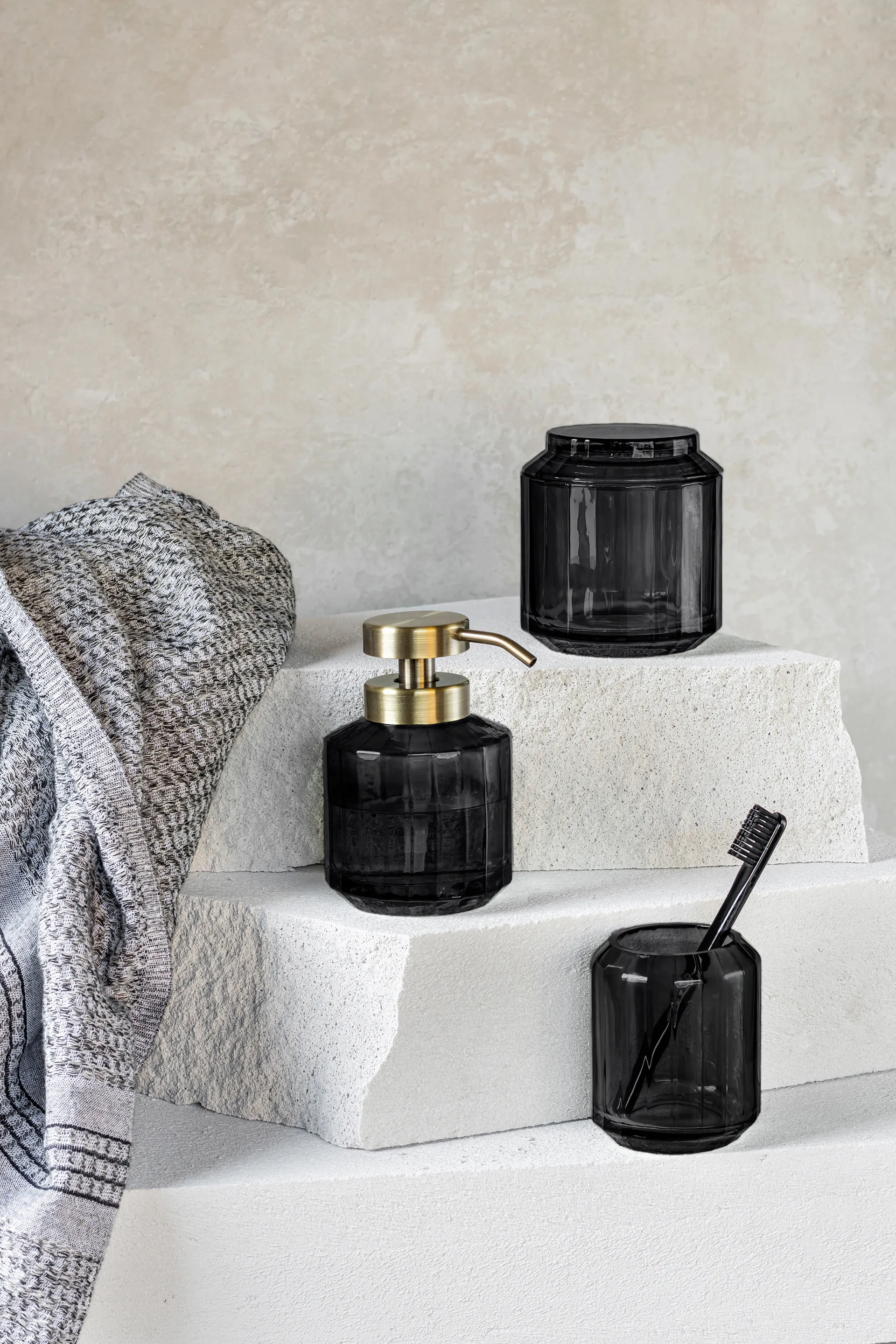 Dispenser di sapone Vision basso, Nero Mette Ditmer