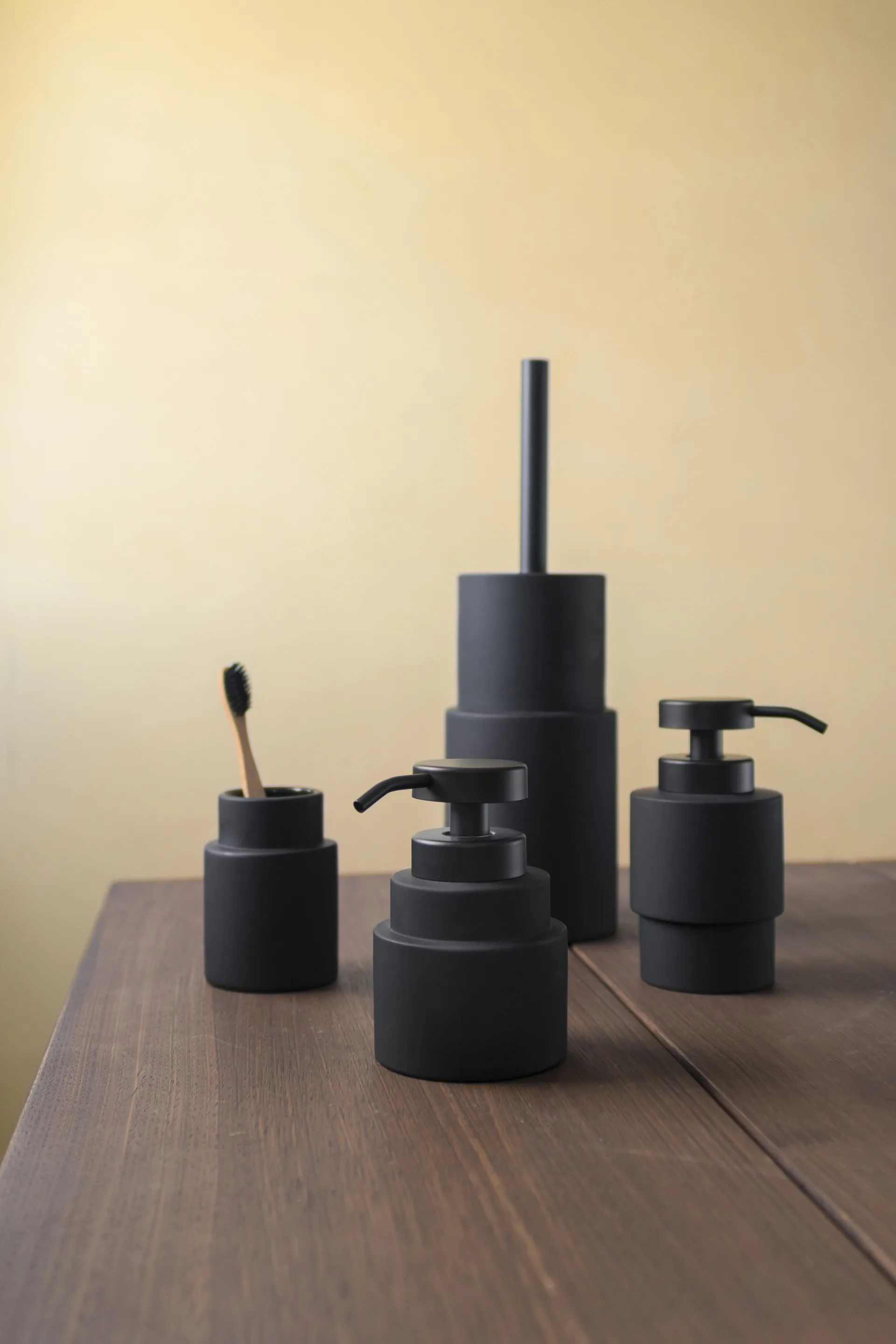 Dispenser sapone Shades basso, Nero Mette Ditmer