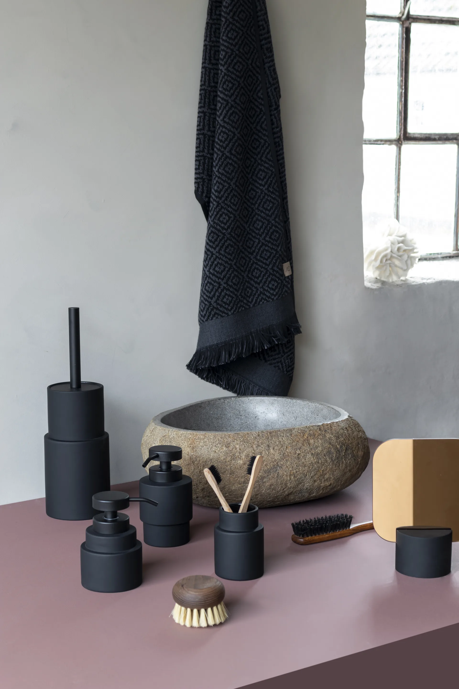 Dispenser sapone Shades basso, Nero Mette Ditmer