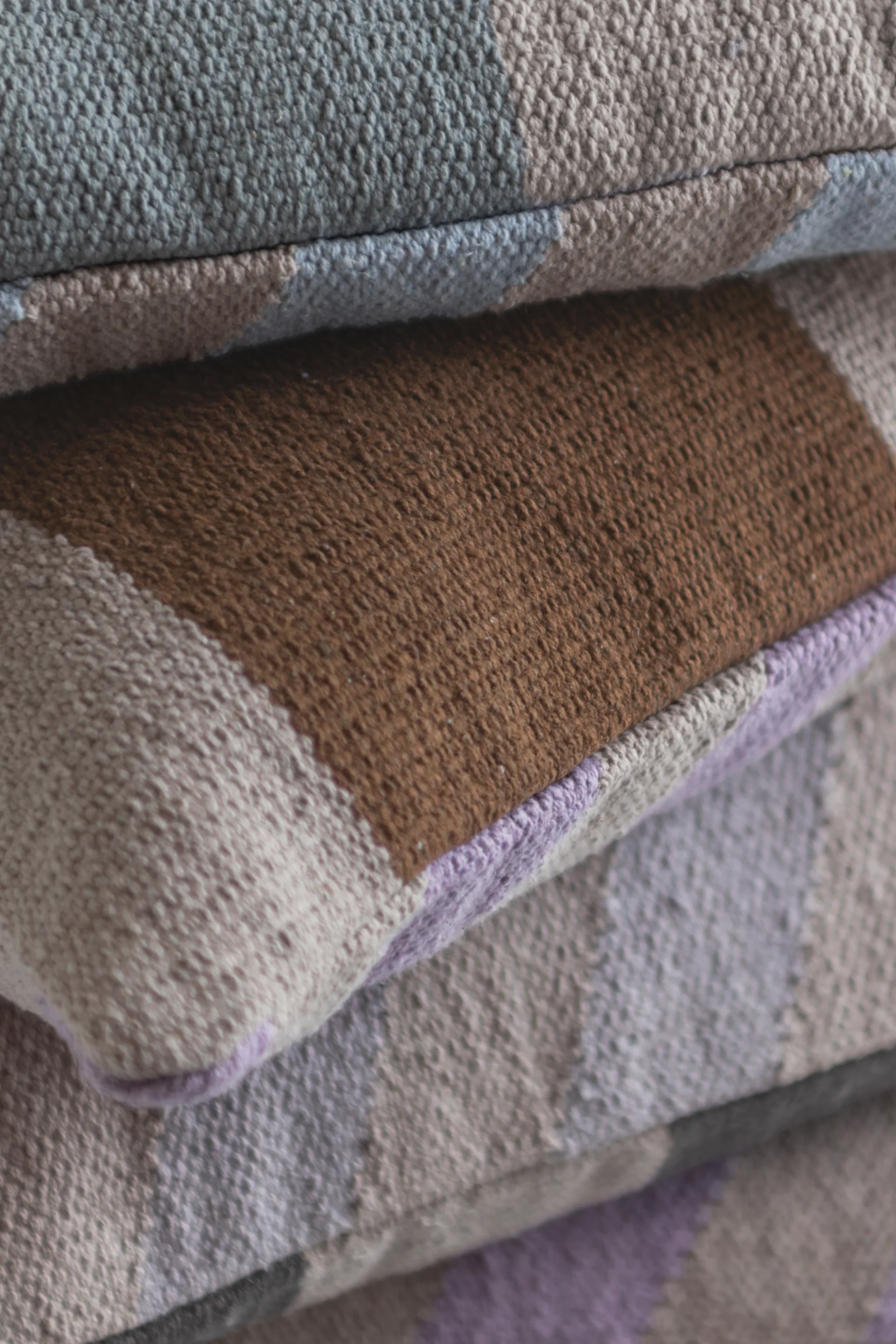 Fodera per cuscino Across kelim, Grigio chiaro, 40x60 cm Mette Ditmer