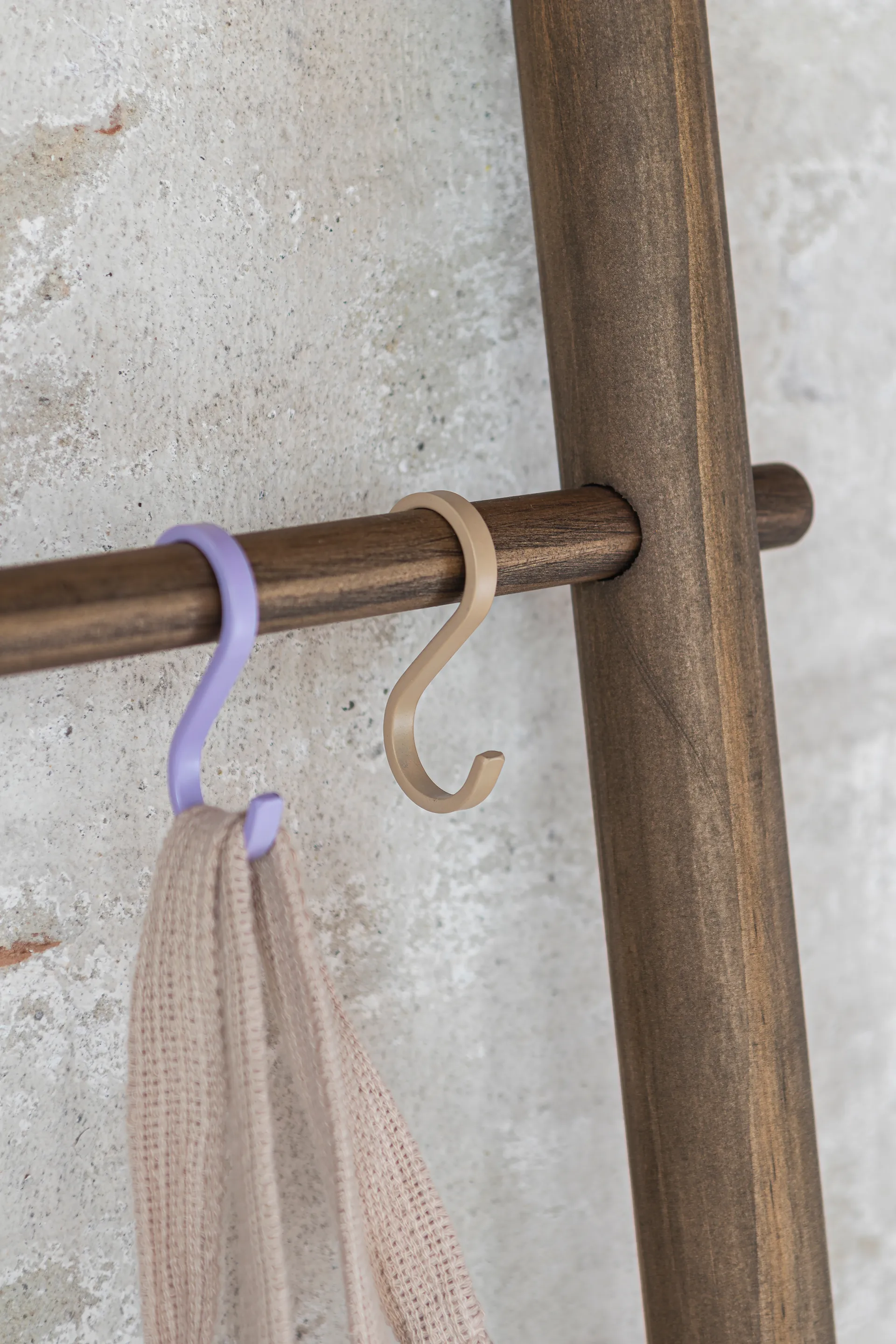 Gancio Hang-it 5 pezzi, Sabbia Mette Ditmer