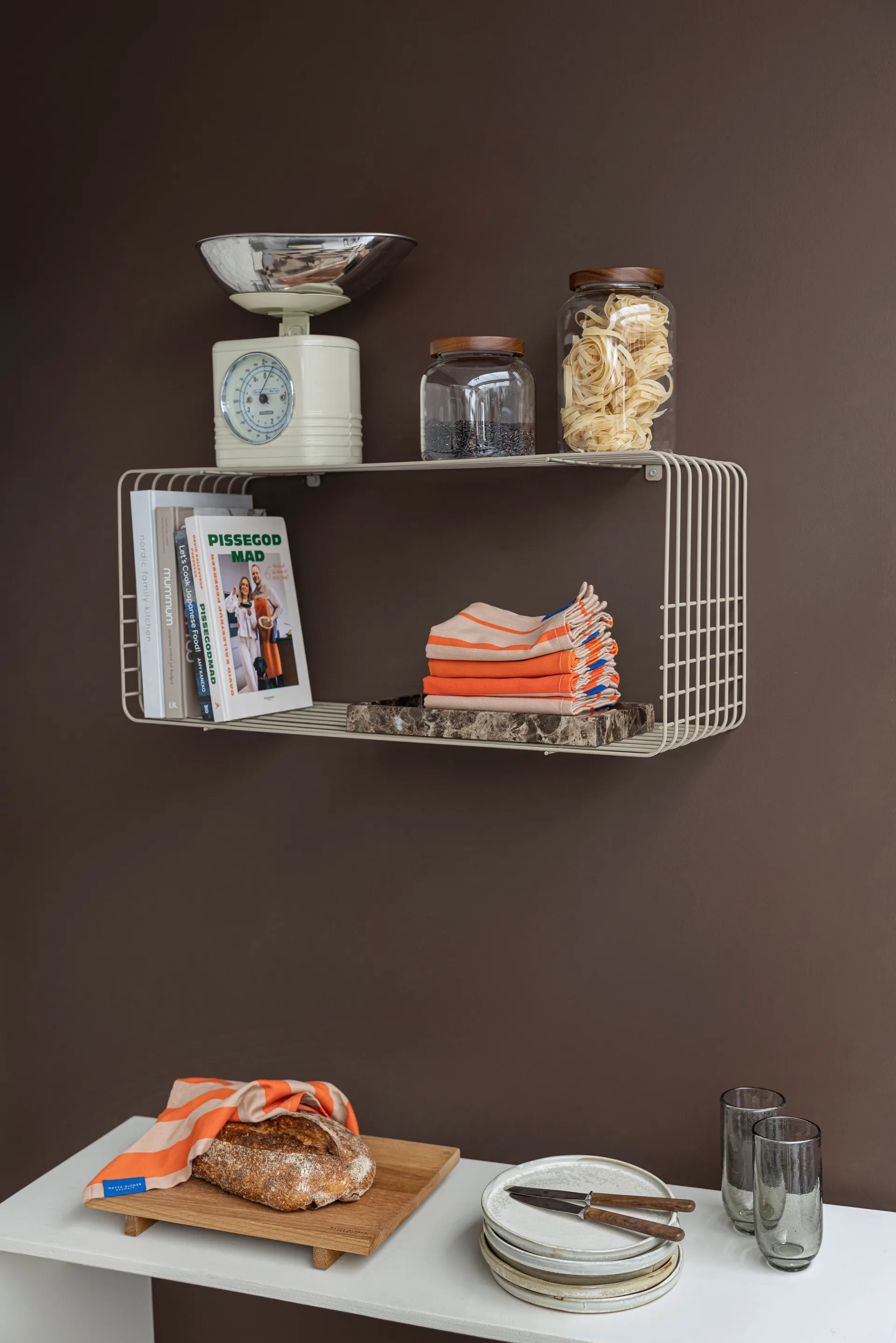 Mensola Wire, Sand, 31x70x26 cm Mette Ditmer