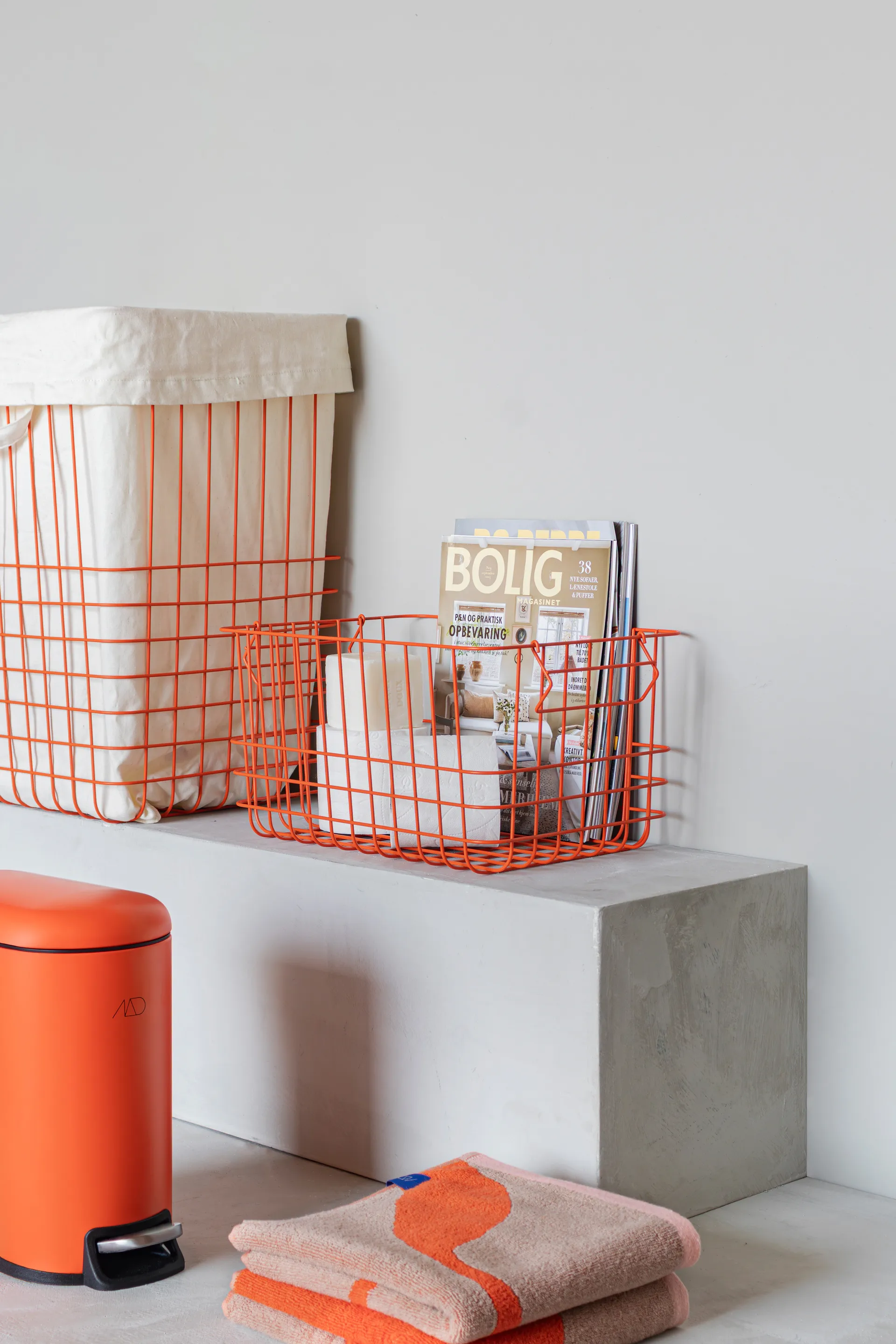 Pattumiera con pedale Mini-Walther 5 L, Arancio Mette Ditmer