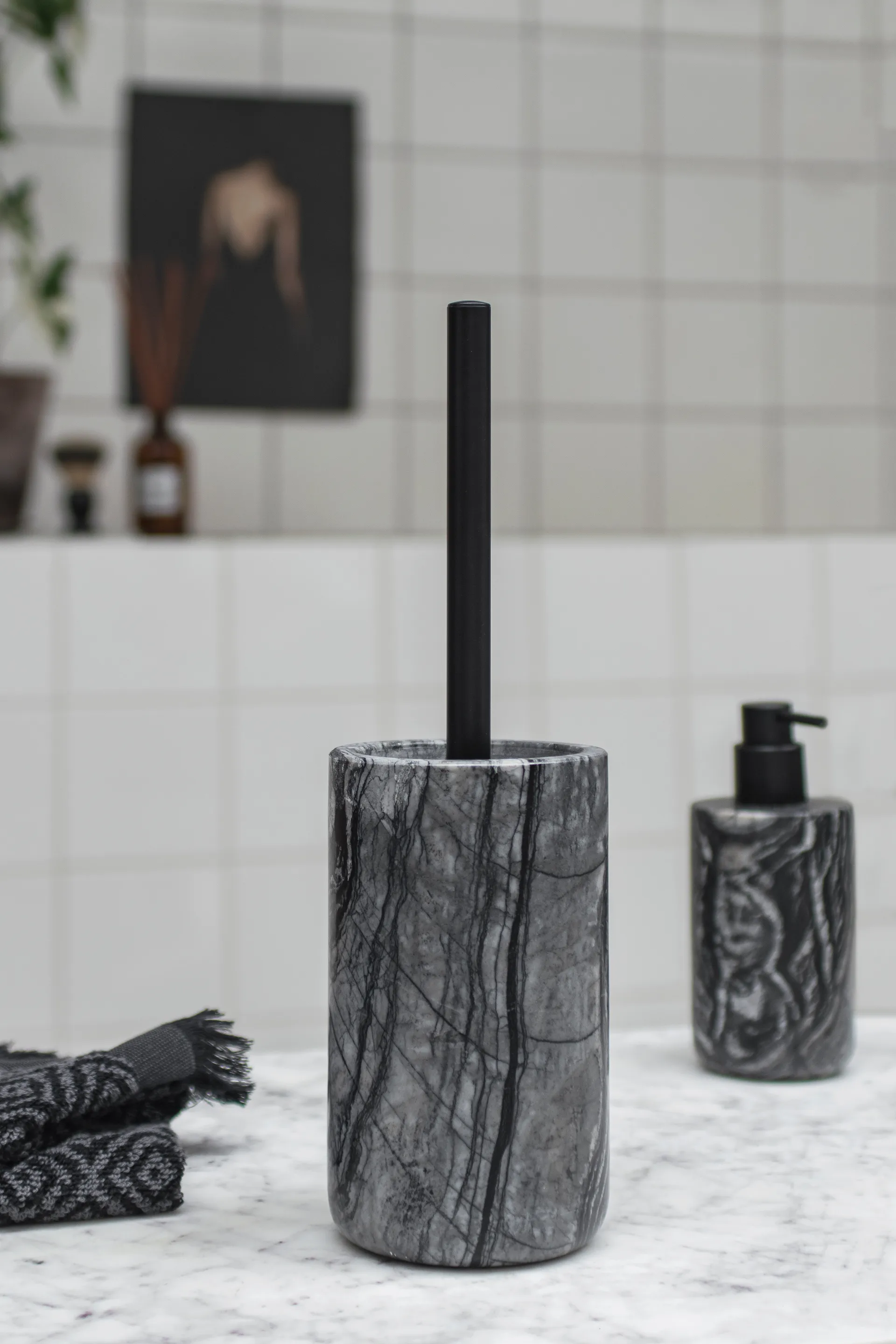Scopino per WC Marble 36 cm, Nero-grigio Mette Ditmer