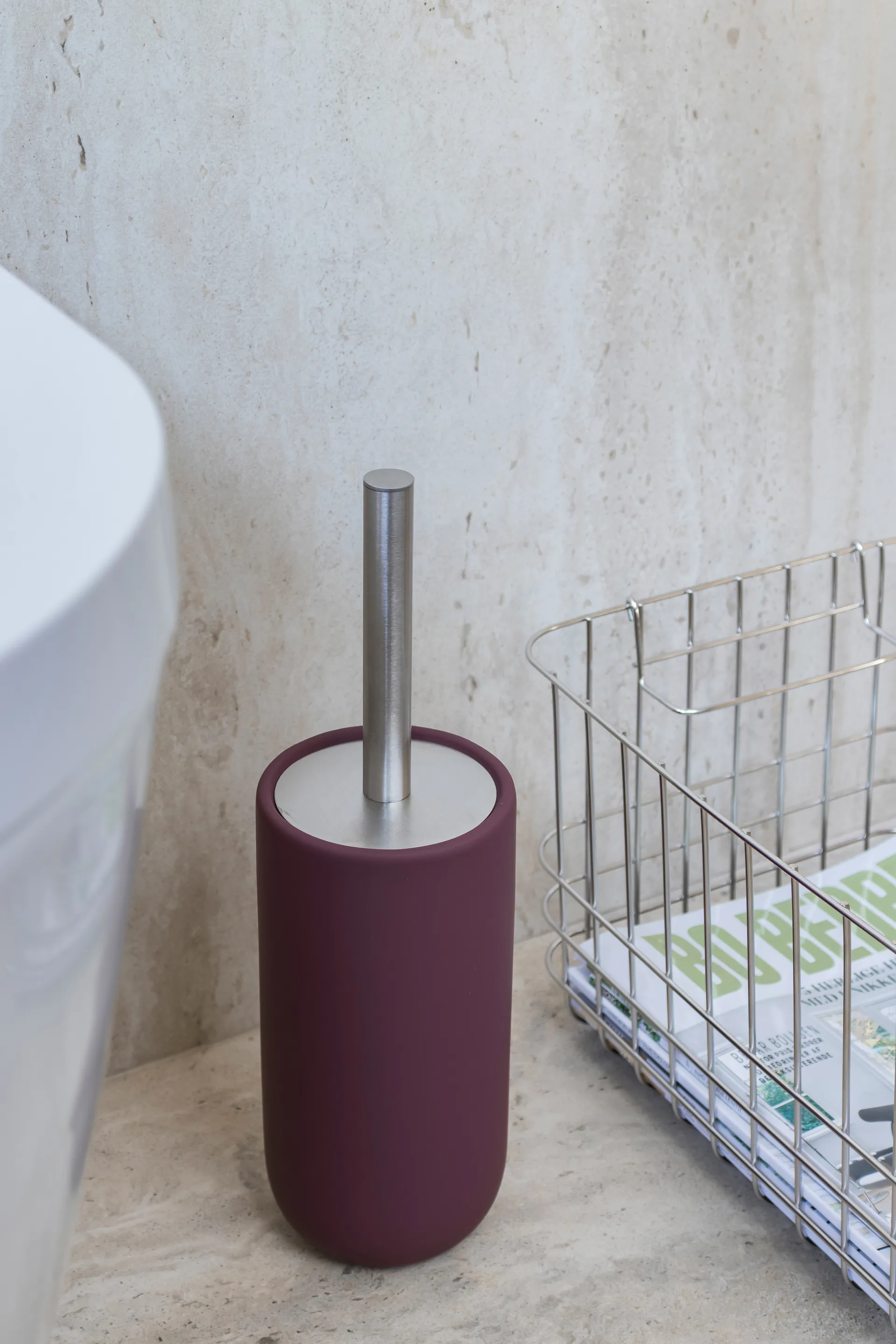 Spazzolone bagno Lotus play, con 2 testine incluse, Vino Mette Ditmer