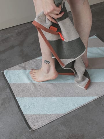 Tappetino da bagno Diagonal 50x80 cm - Menta - Mette Ditmer