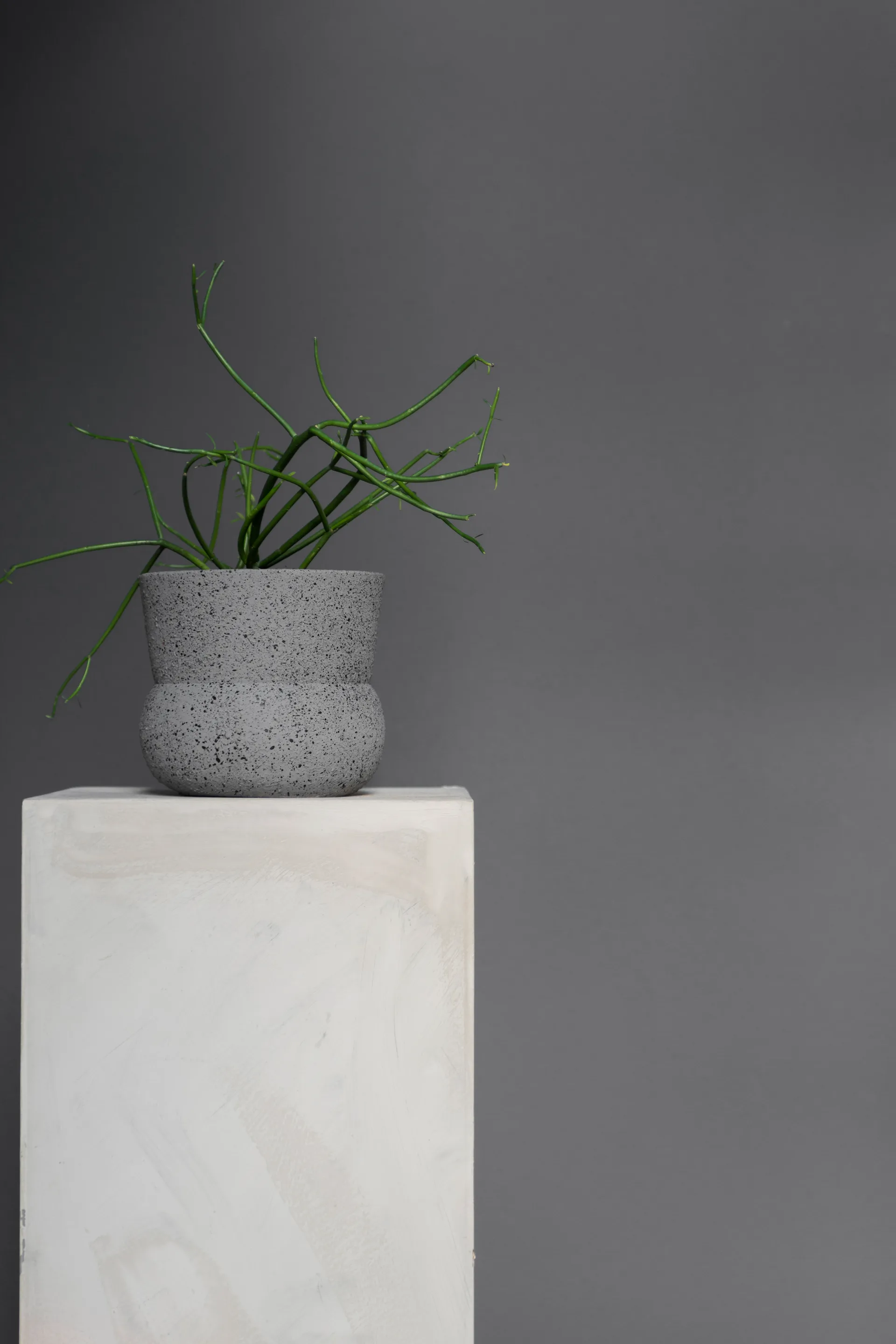 Vaso da fiori Stone Ø 17 cm, Grigio Mette Ditmer