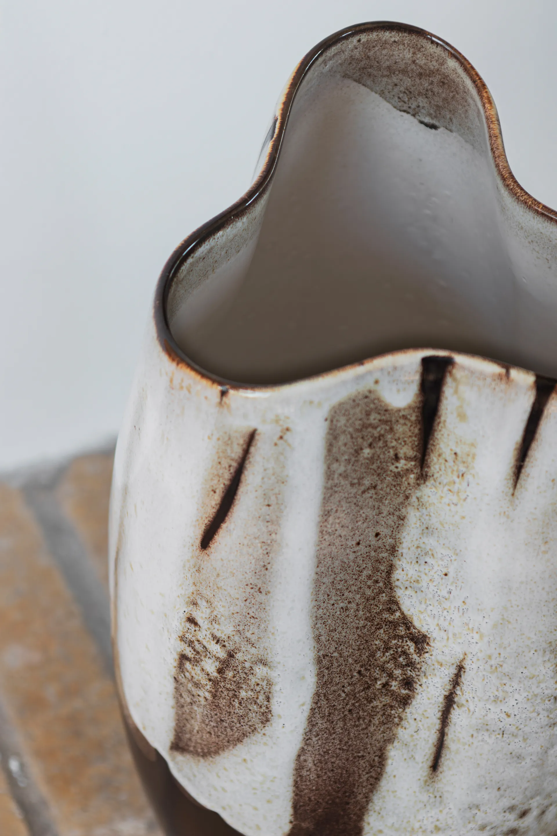 Vaso grande By Hand 38,5 cm, Avorio Mette Ditmer