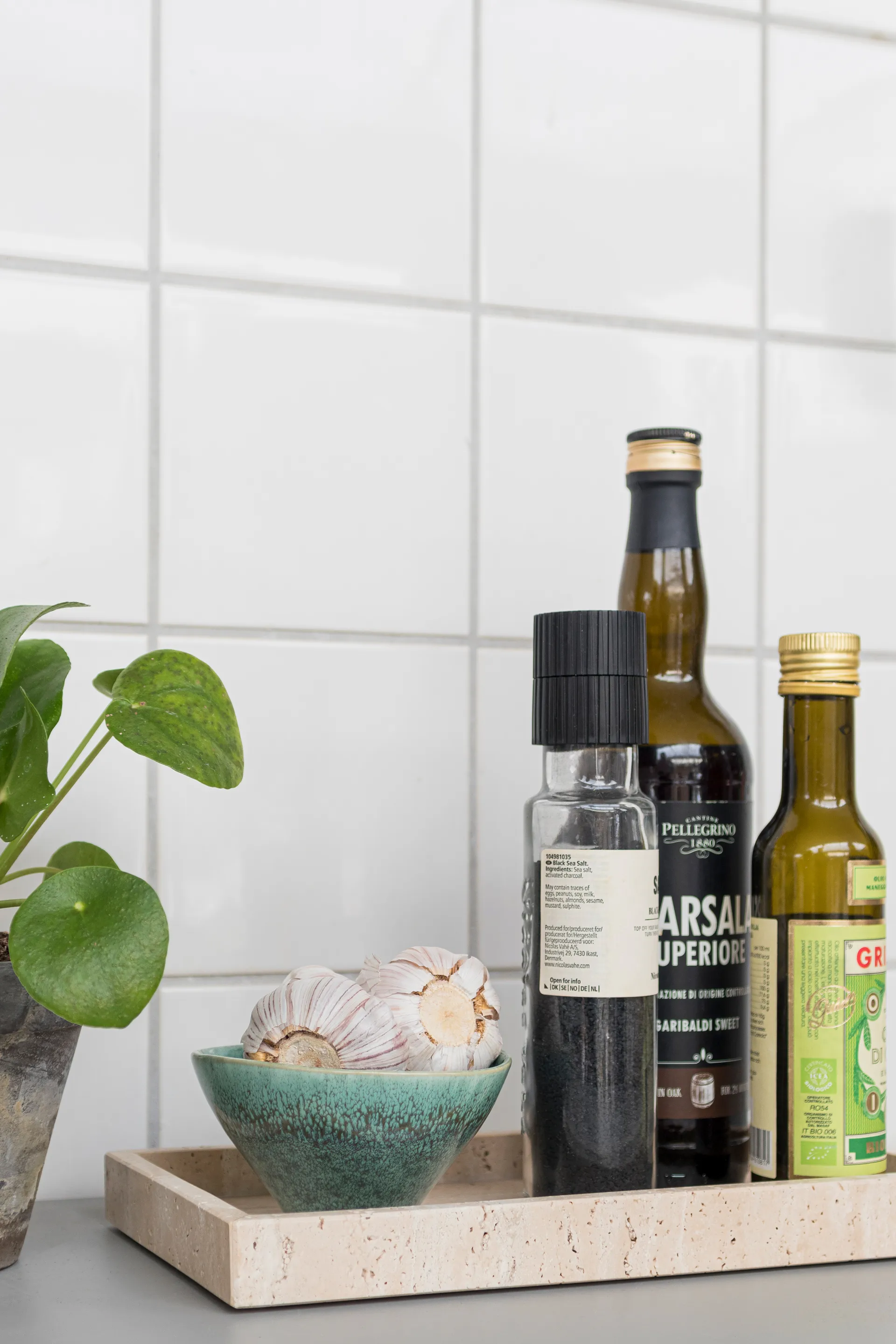 Vassoio decorativo in travertino 16x31 cm, Lino Mette Ditmer