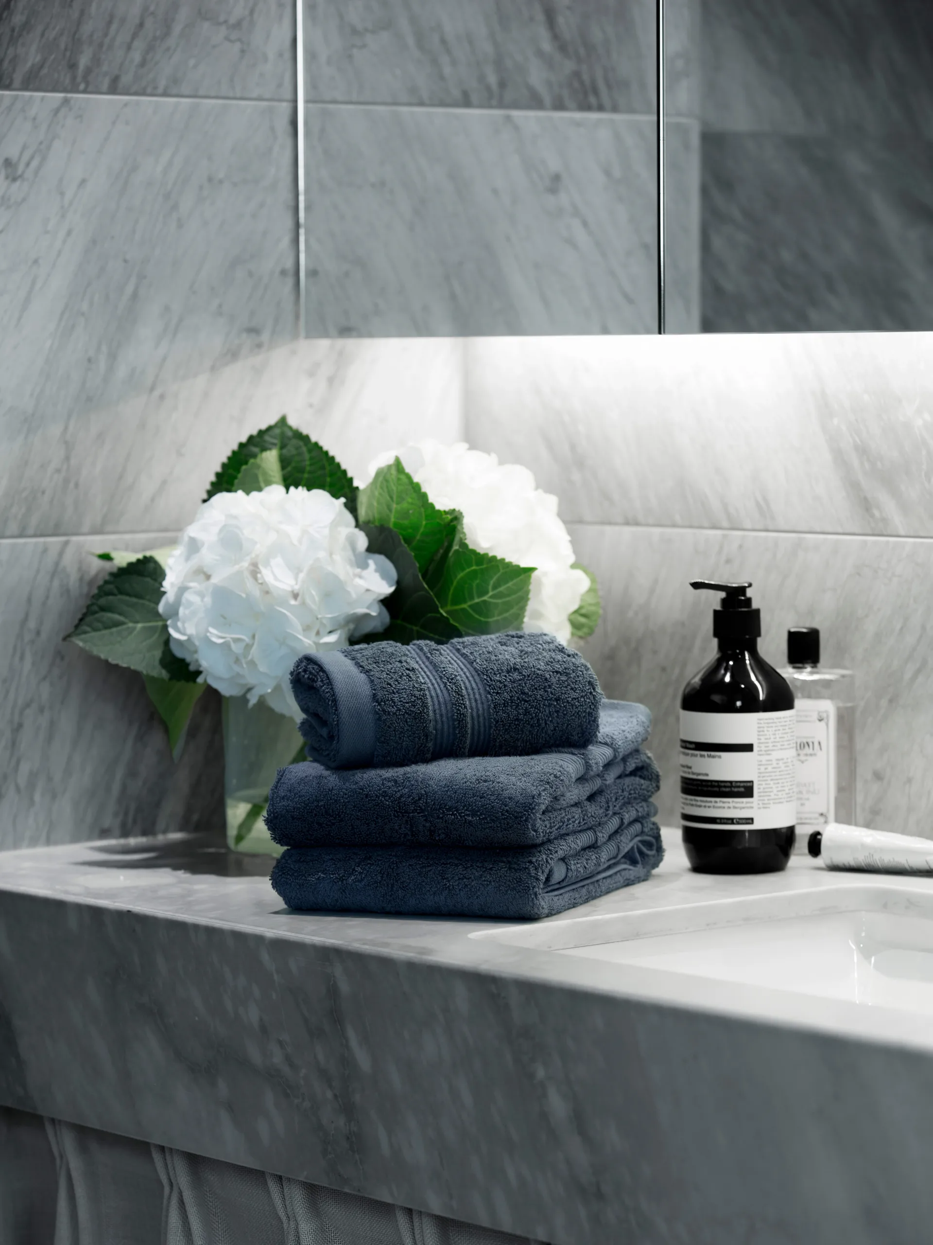 Asciugamano Fontana EKO, Blu scuro, 100x150 cm Mille Notti