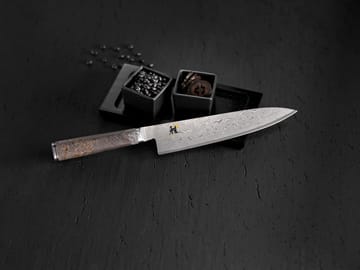 Coltello da cucina gyutoh Nero 5000MCD 67 - 24 cm - Acciaio di Damasco-acero nero - Miyabi