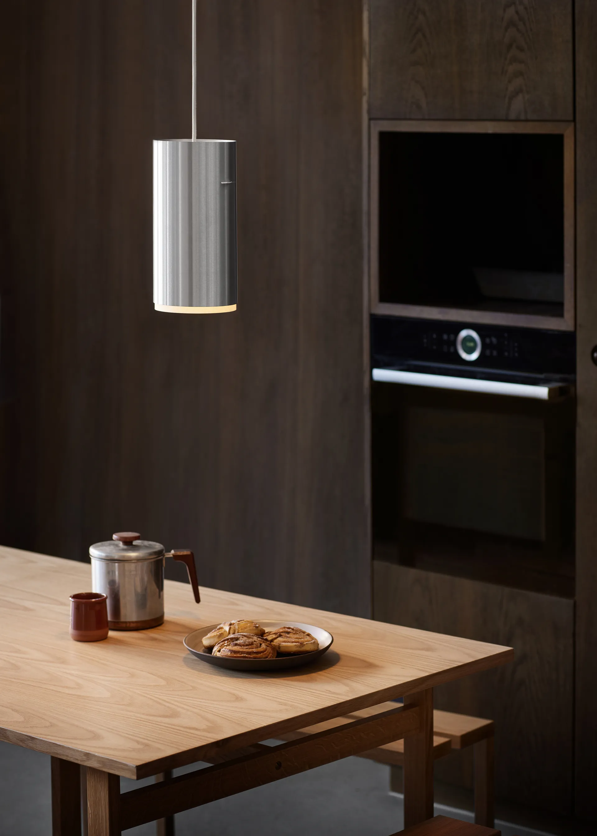 Lampadario Moebe Tube grande Ø 14 cm, Alluminio satinato MOEBE