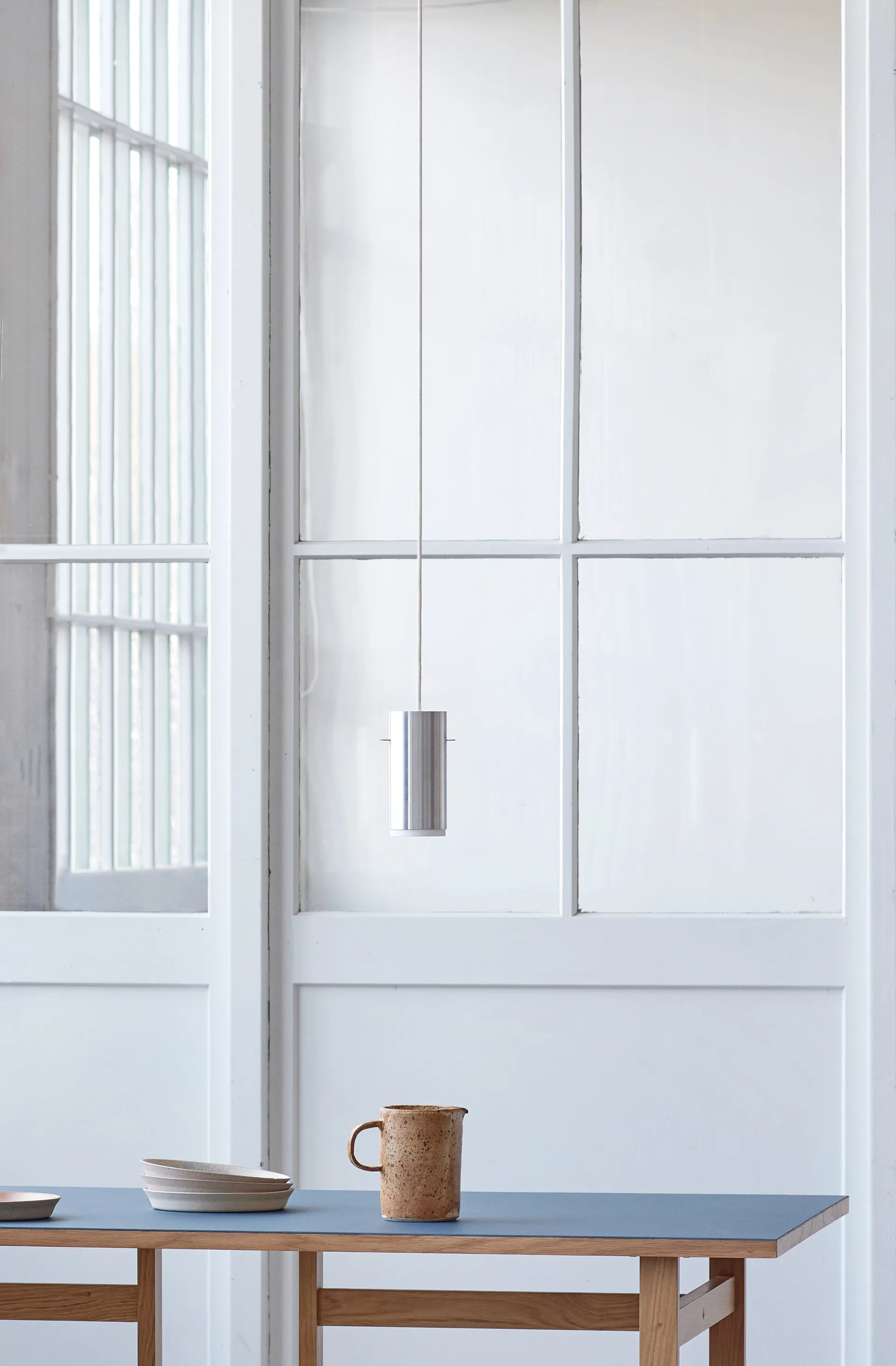 Lampadario Moebe Tube piccolo Ø 8 cm, Alluminio satinato MOEBE