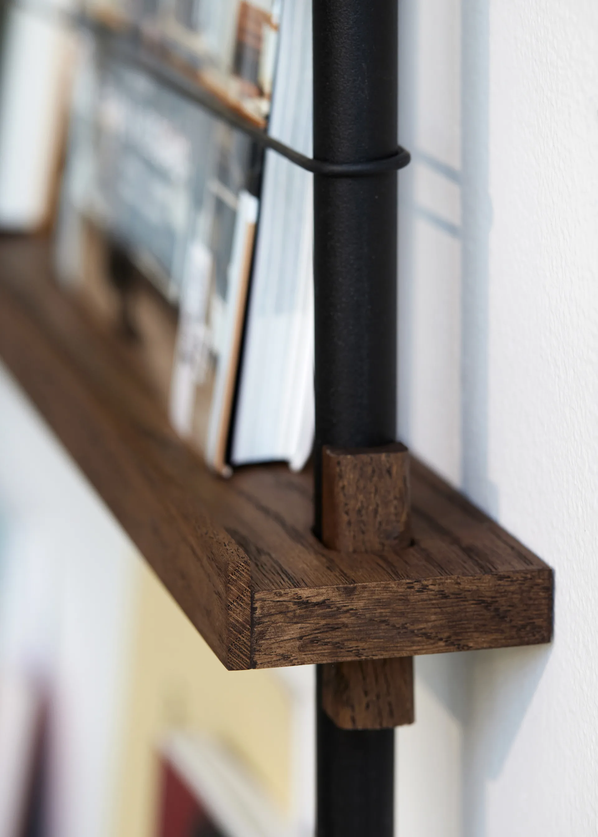 Portariviste Moebe, Rovere affumicato-bianco MOEBE