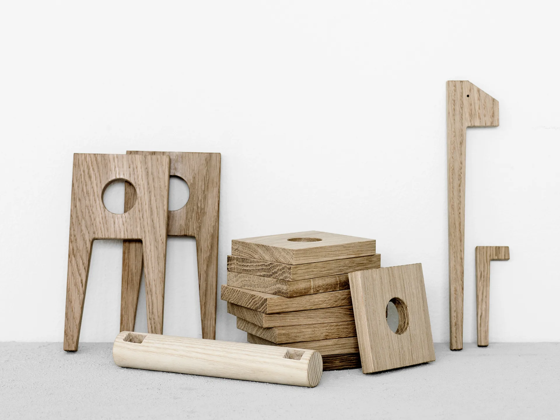 Scultura in rovere Polygrif 21x32 cm, Legno, nero MOEBE