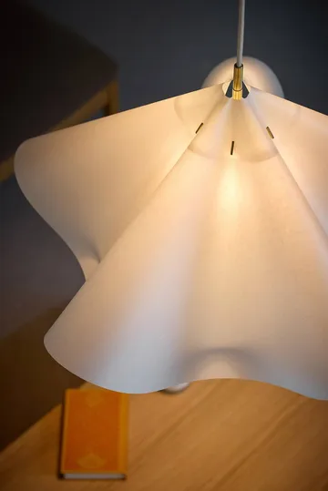 Sinuate lampada a sospensione - White-stainless steel, large Ø75x40 cm - MOEBE