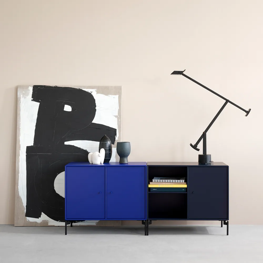 Credenza Save, nordic 09, gambe laccate in nero Montana