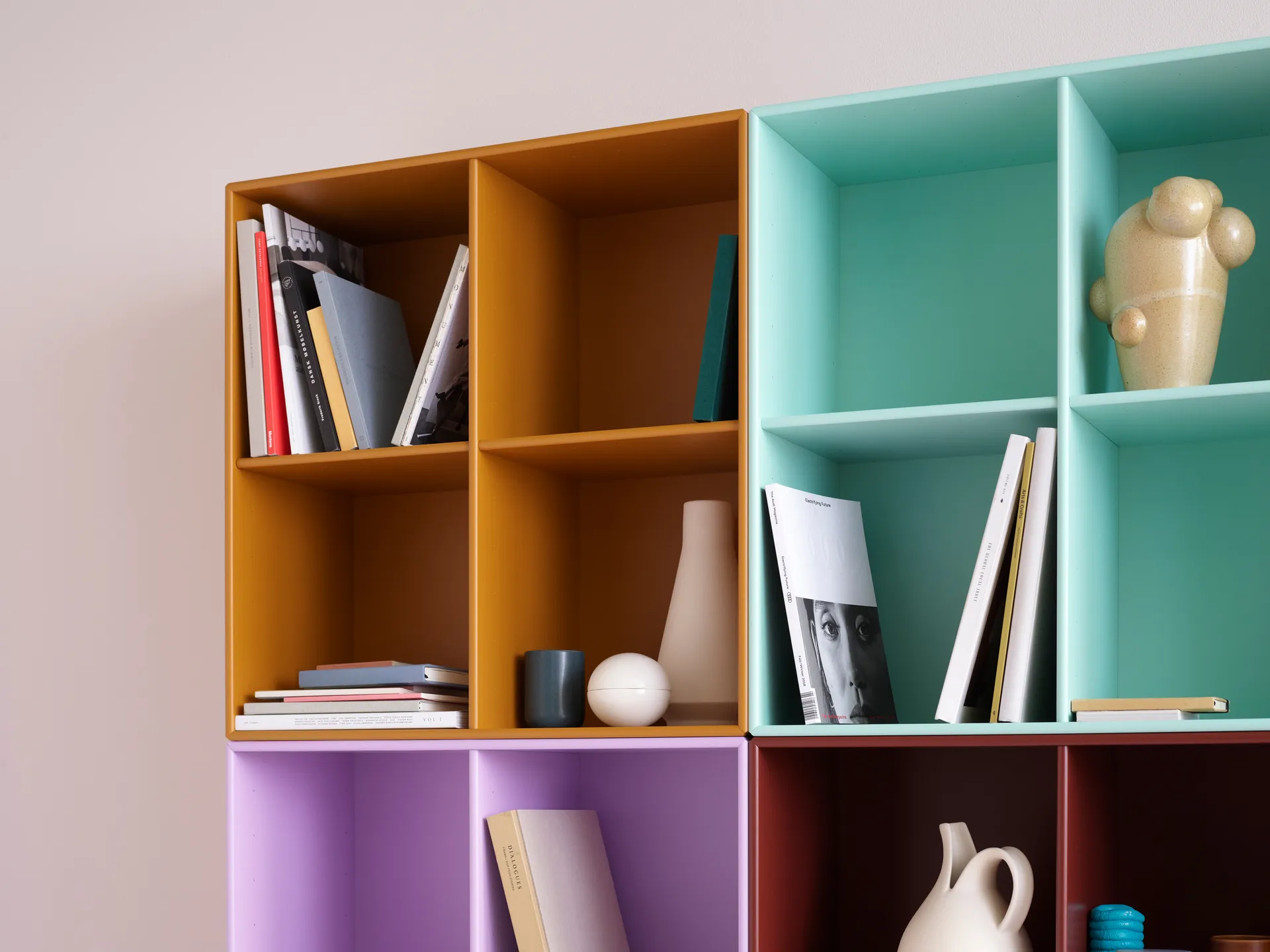 Mensola SHOW 69,6x69,6 cm incl. binario di sospensione, Amber 142 Montana