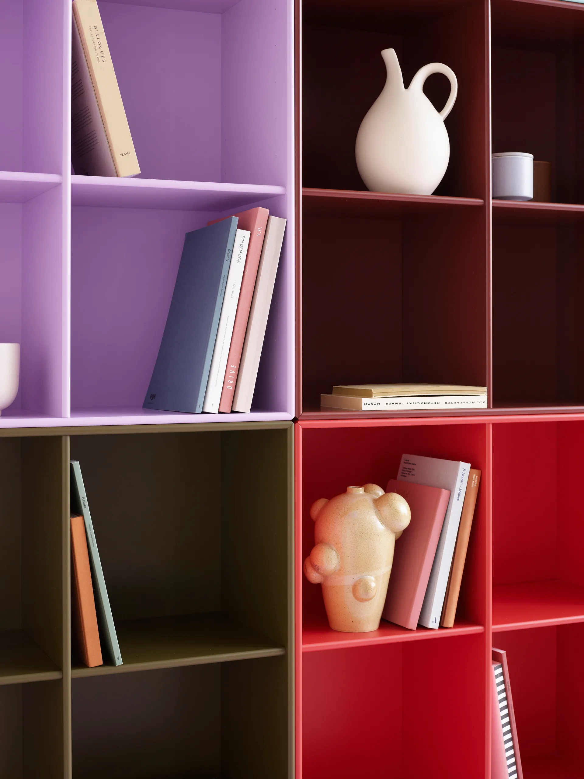 Mensola SHOW, 69,6x69,6 cm, zoccolo di 7 cm, Iris 164 Montana