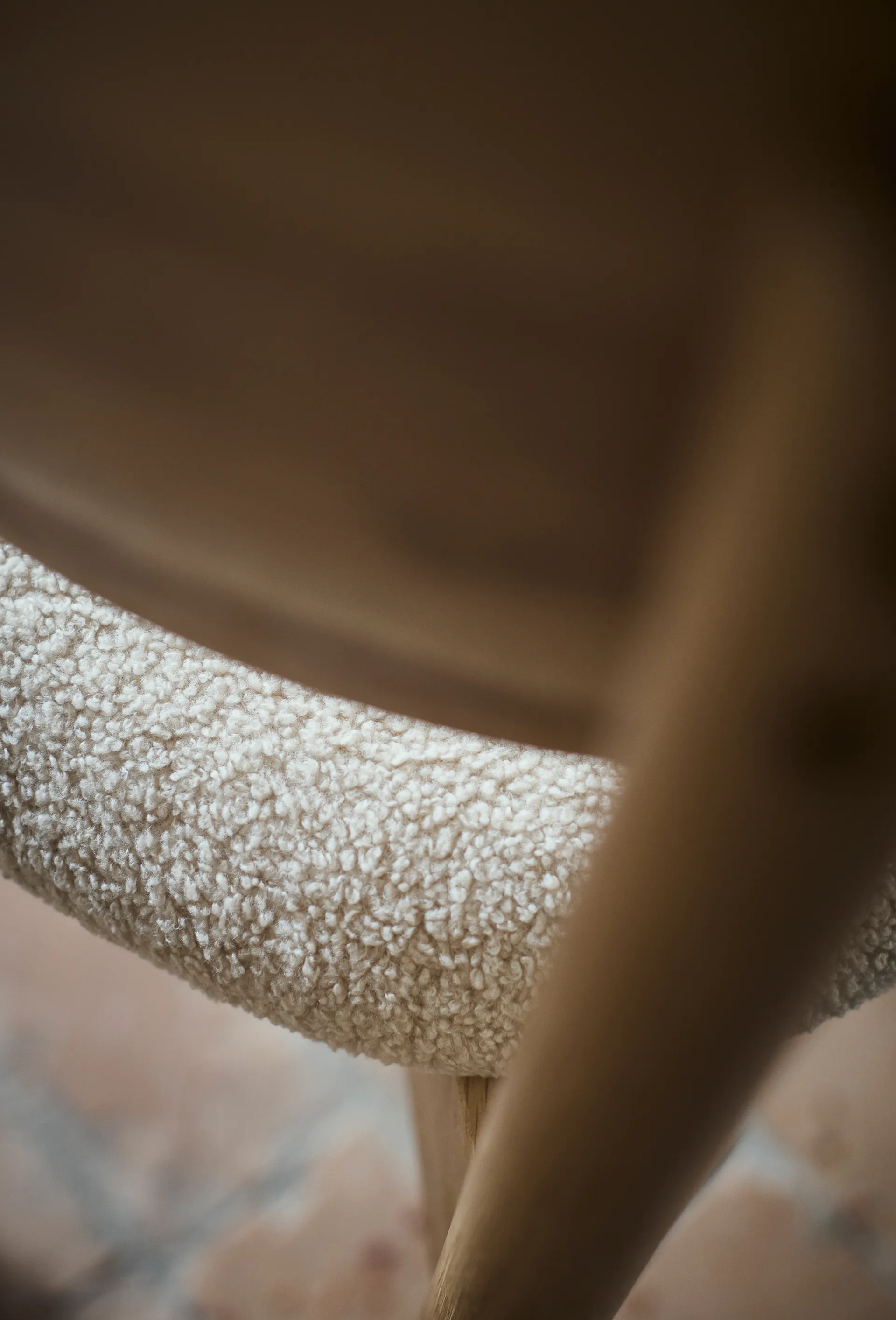 Sedia Oka, Rovere oliato naturale, sabbia MUUBS