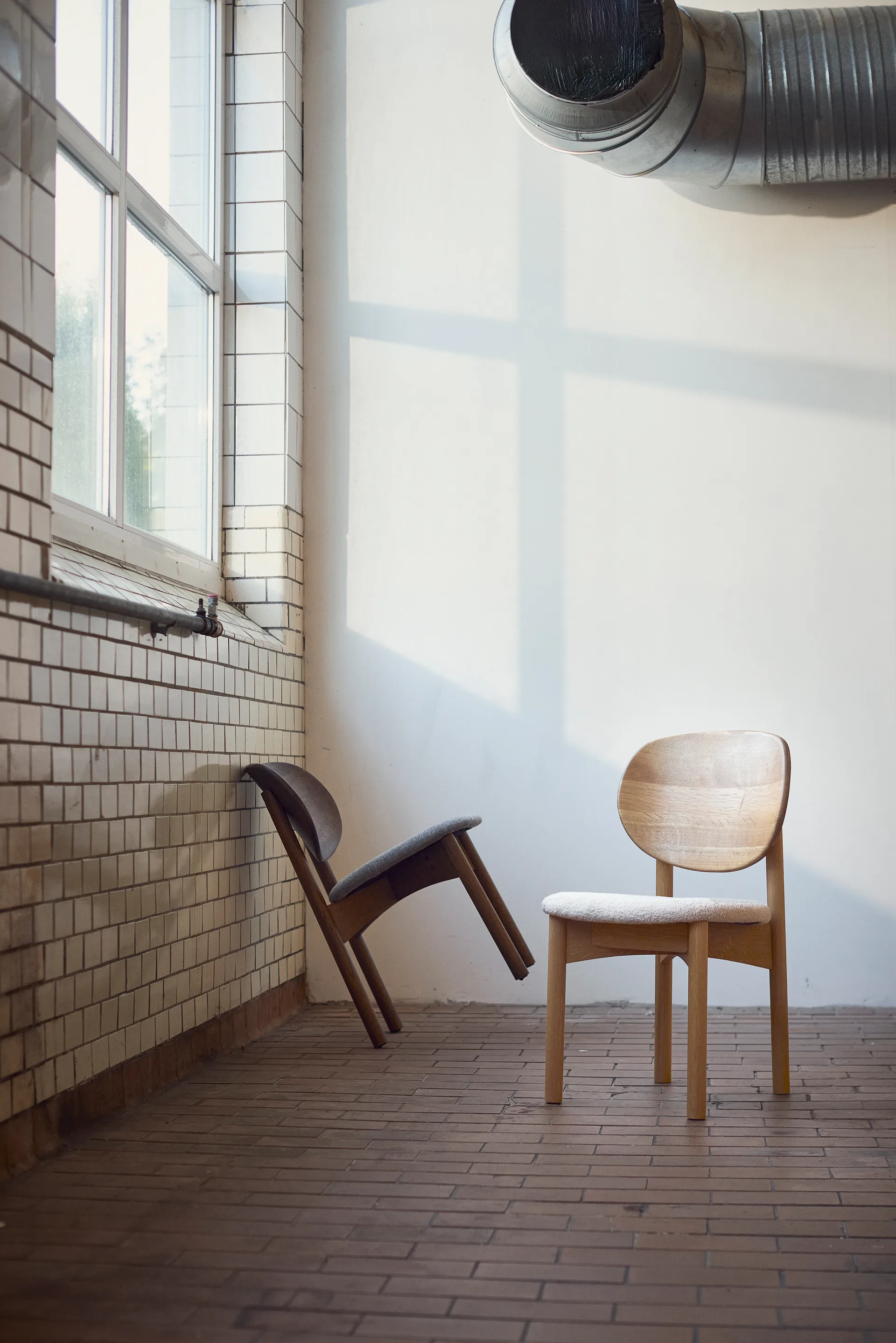 Sedia Oka, Rovere oliato naturale, sabbia MUUBS