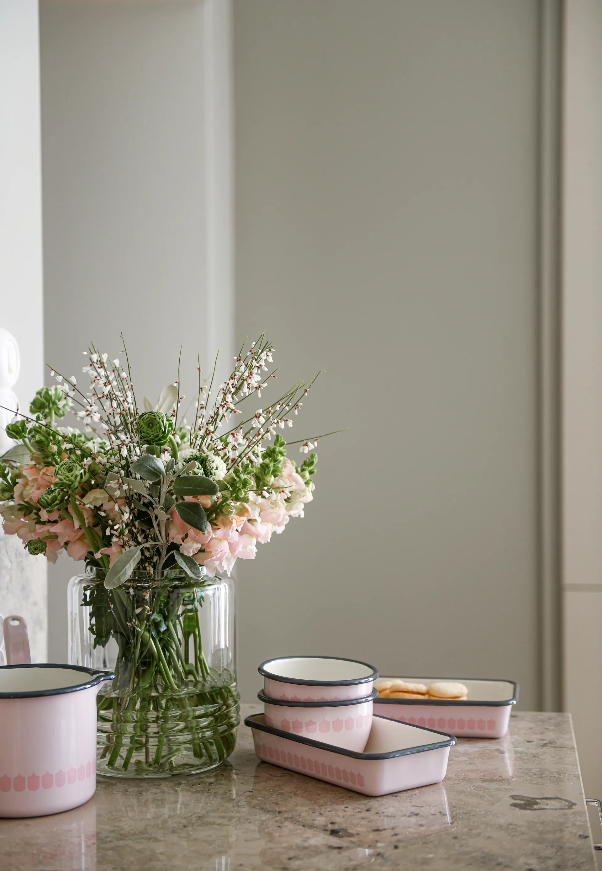 Casseruola smaltata Vappu 1,9 L, Rosa Muurla