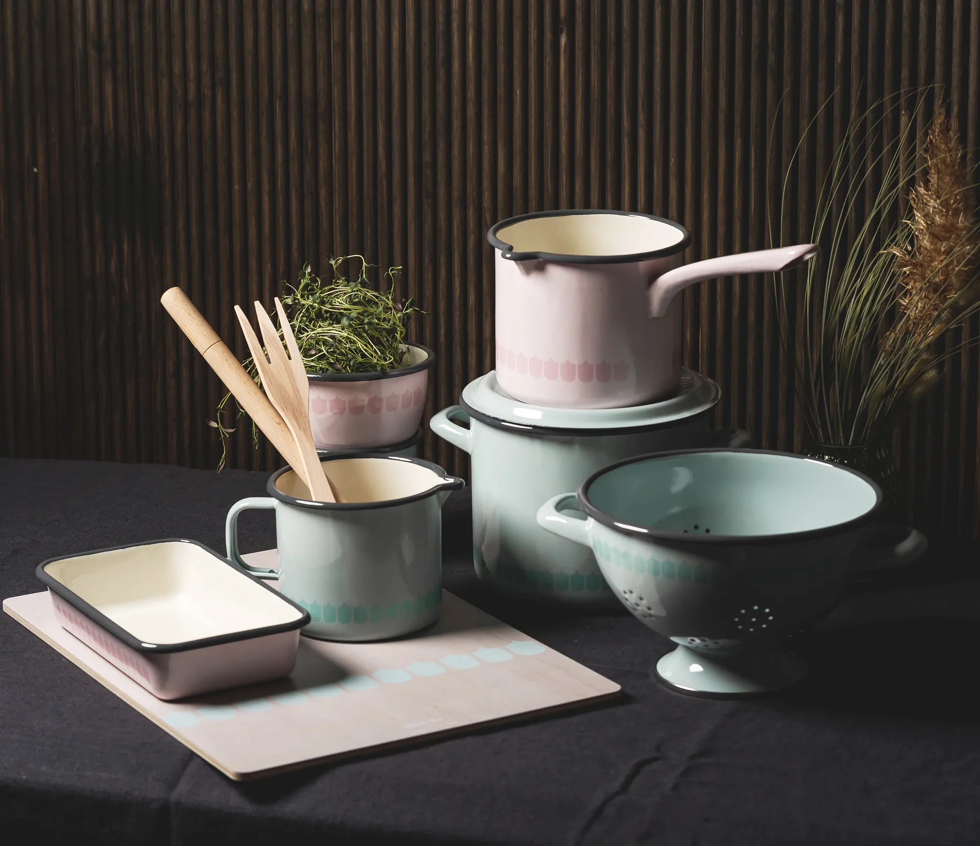 Casseruola smaltata Vappu 1,9 L, Rosa Muurla