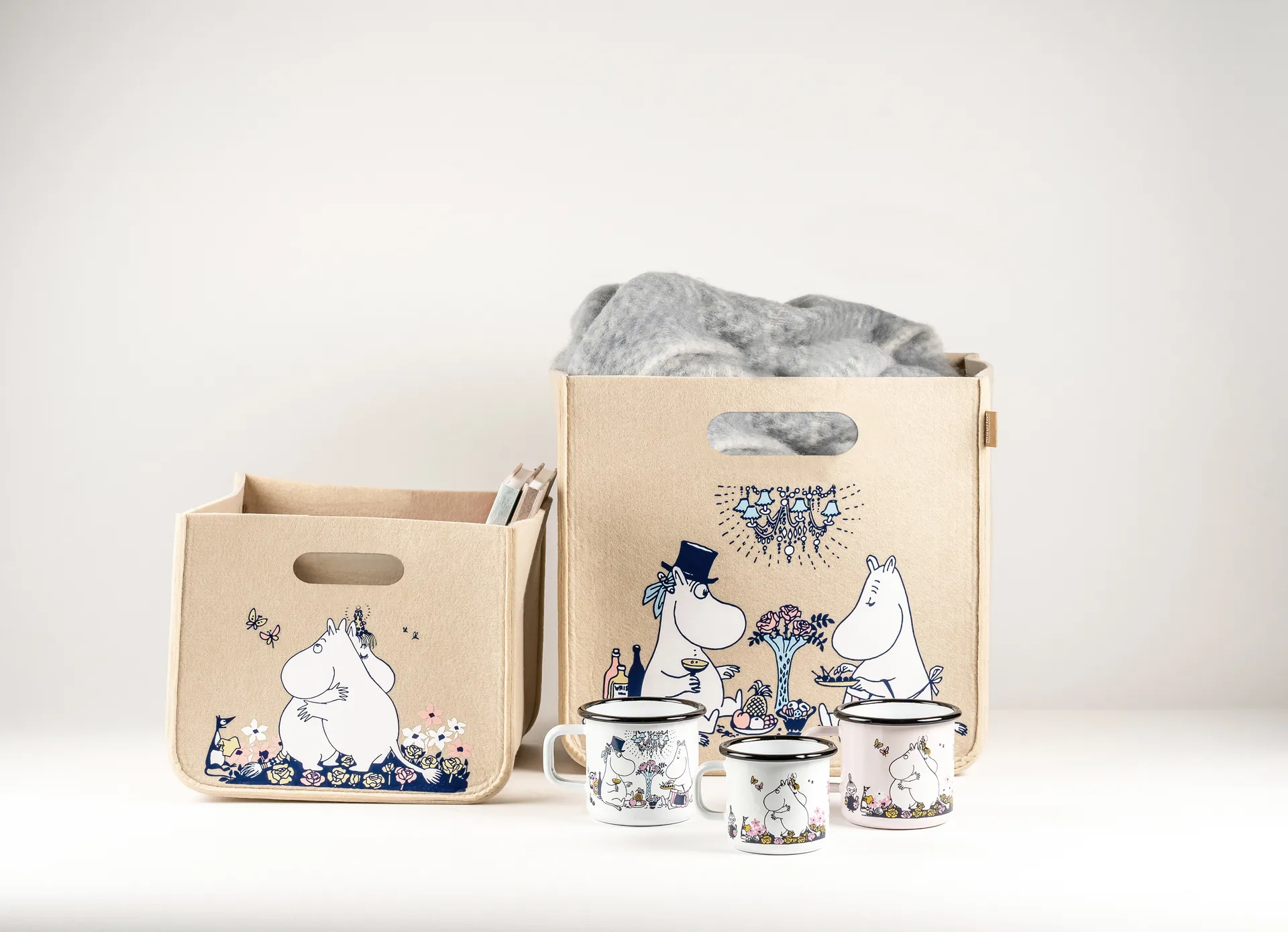 Scatola portaoggetti Moomin Hug 26x26 cm, Beige Muurla