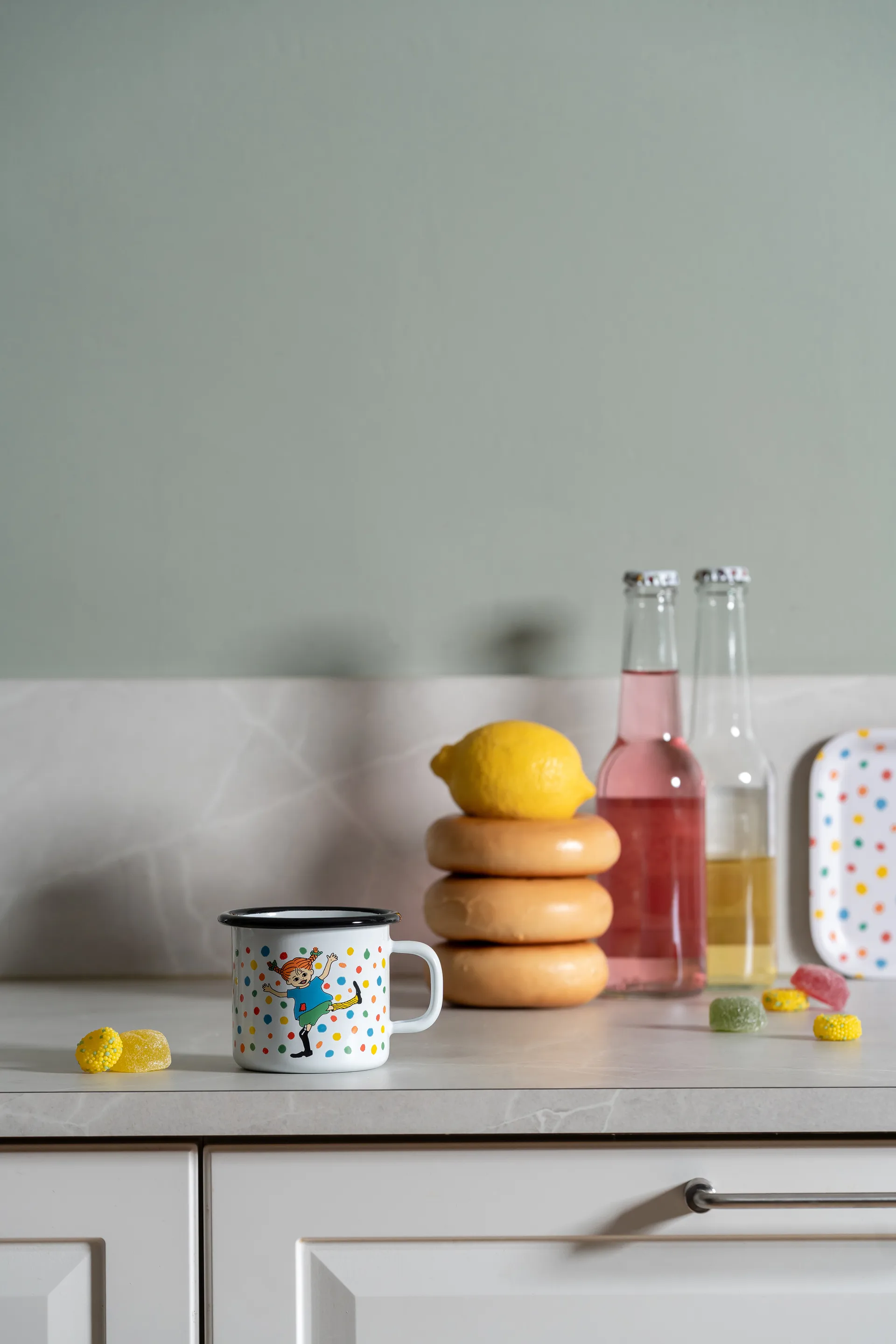 Tazza smaltata Pippi 2,5 dl, Salterello Muurla