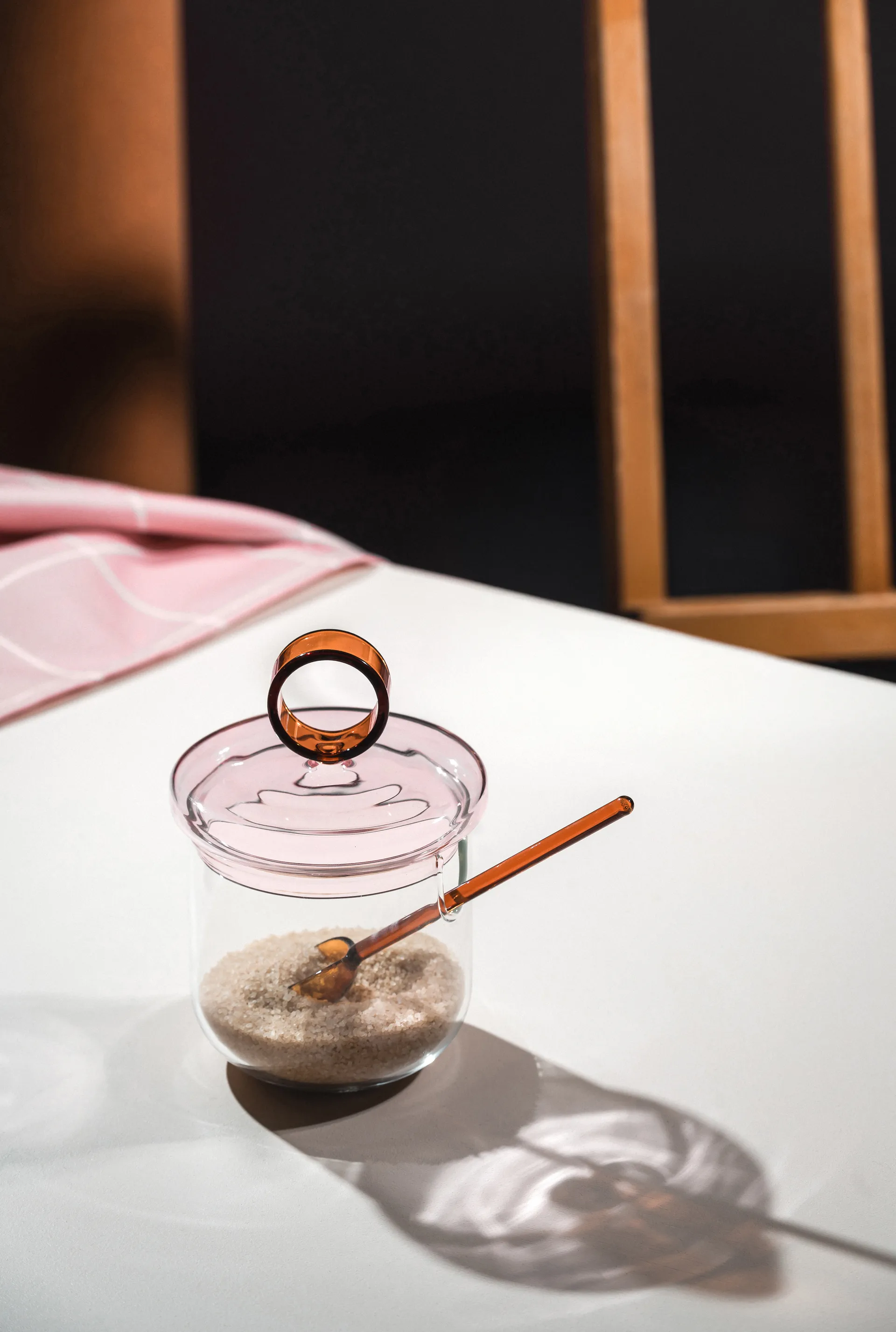 Zuccheriera Loop con cucchiaino Ø14 cm, Klar-pink-amber Muurla
