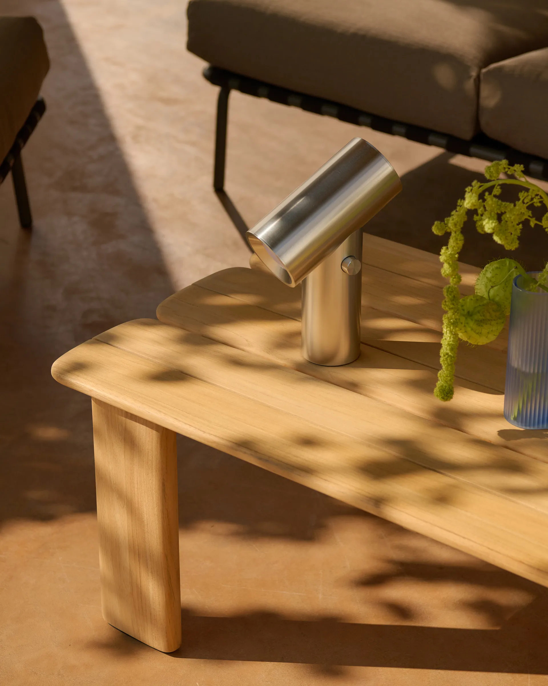 Assemble tavolino da salotto, Teak, 135x55 cm Muuto