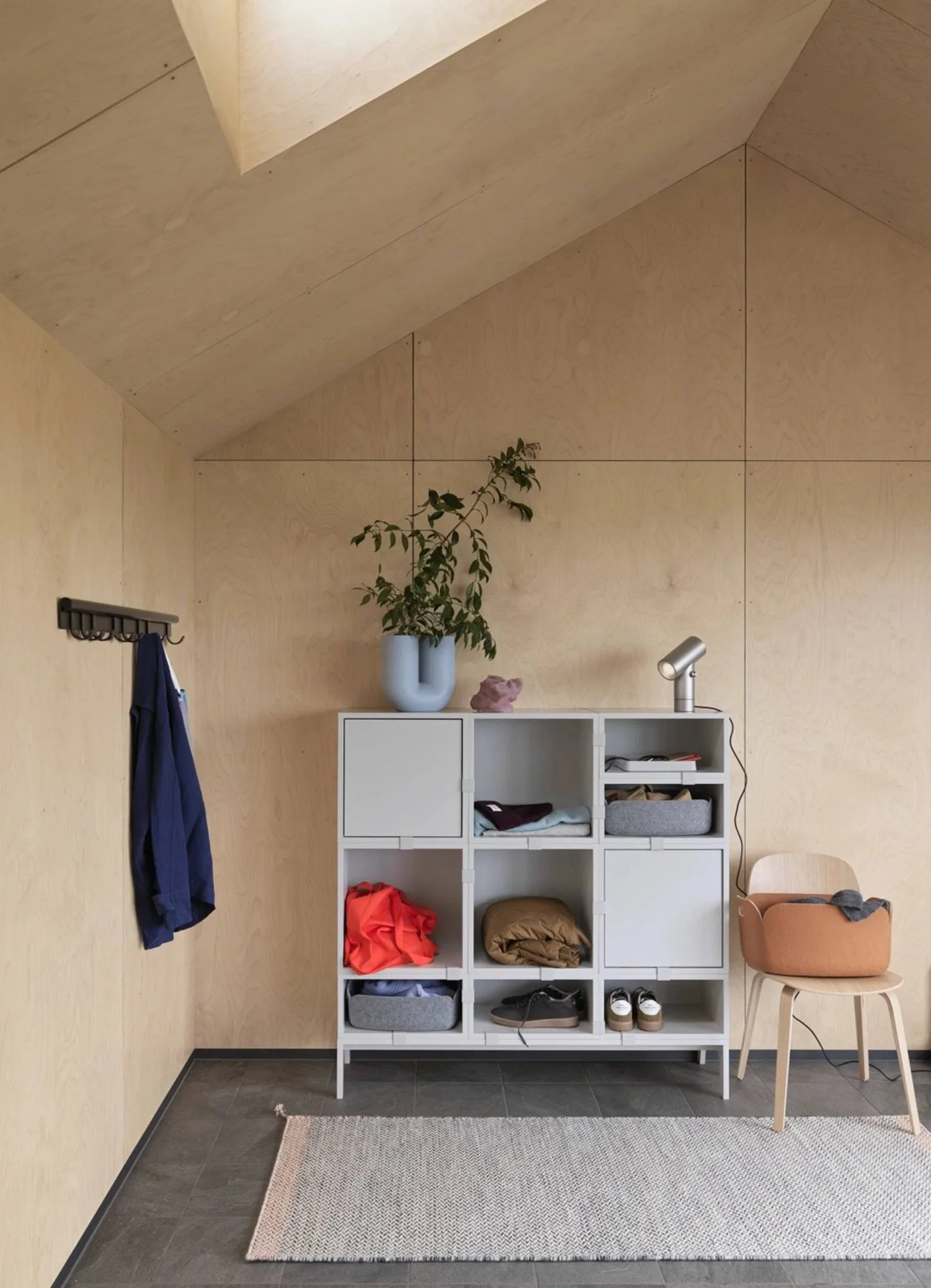 Cesto portaoggetti Restore, grigio chiaro Muuto