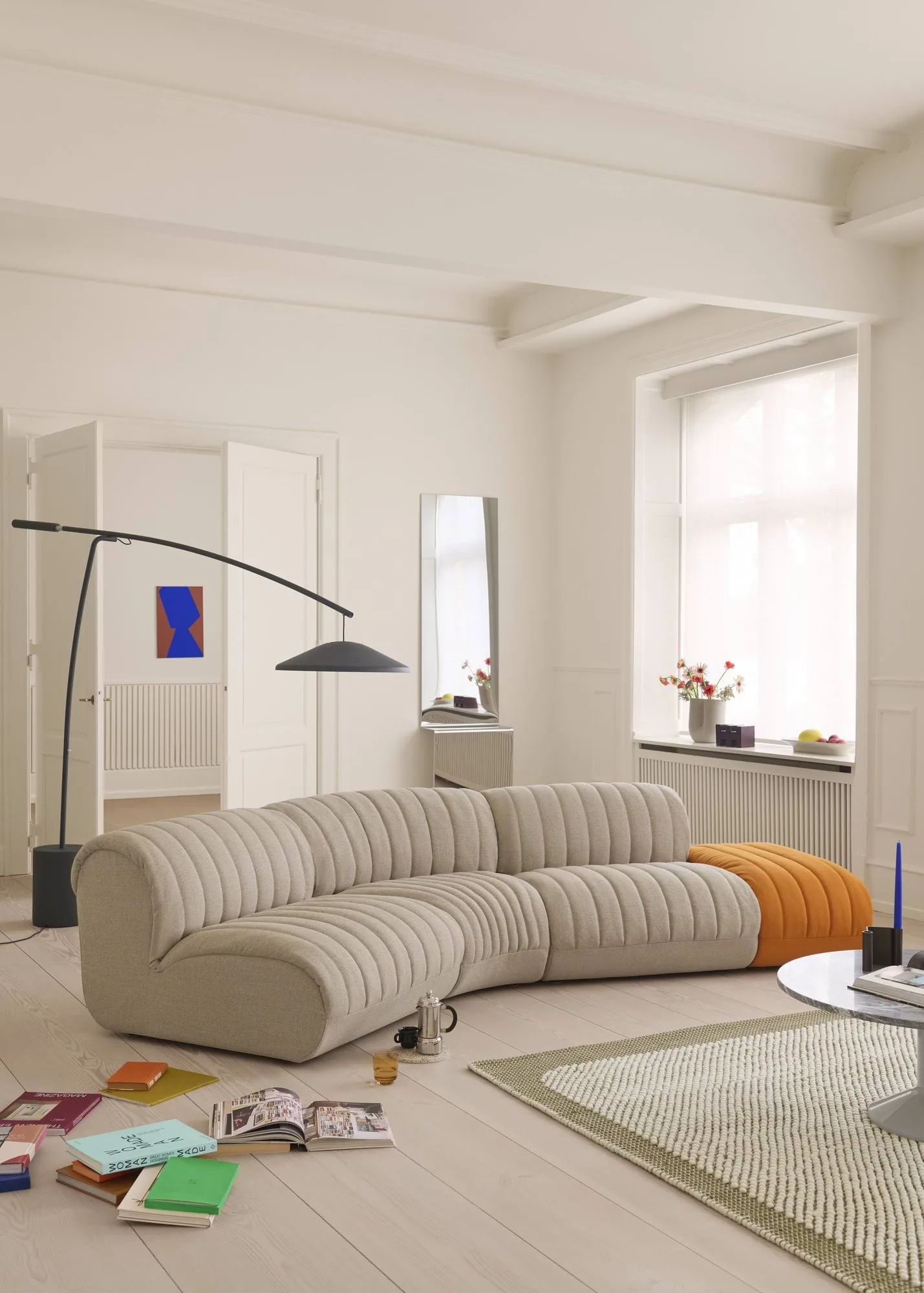 Contra lampada da terra, Antracite black-calcestruzzo, 188 cm Muuto