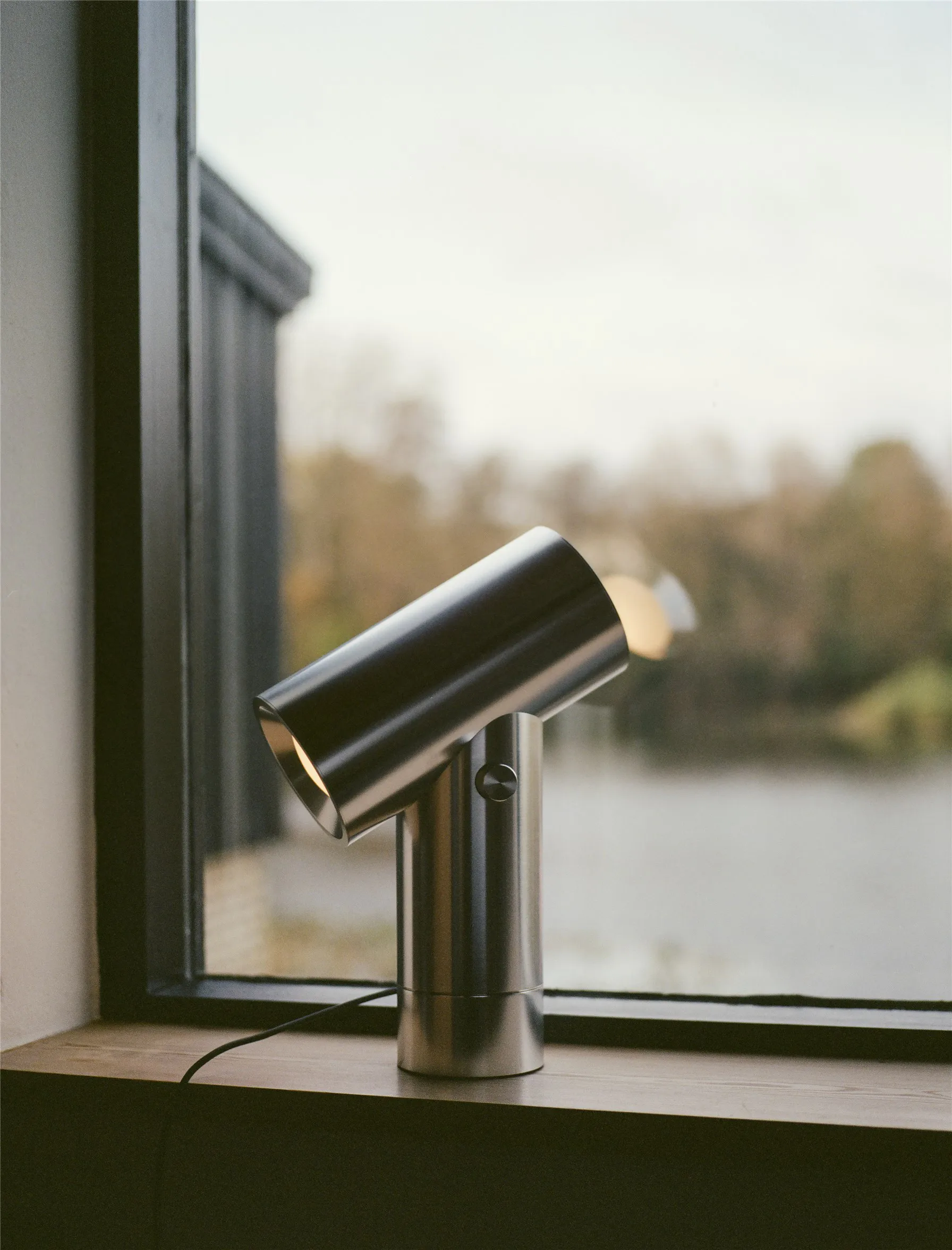 Lampada da tavolo Beam 45,4 cm, Alluminio lucidato Muuto