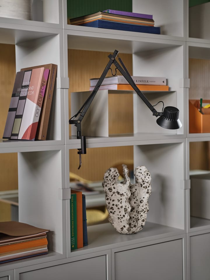 Lampada da tavolo con morsetto Dedicate L2 , Brown Green Muuto