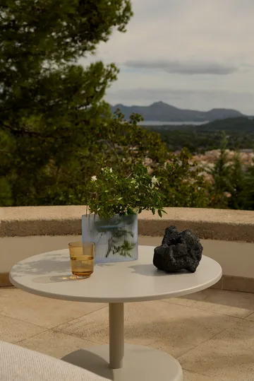 Linear Steel tavolino da caffè - Grigio, Ø70x40 cm - Muuto