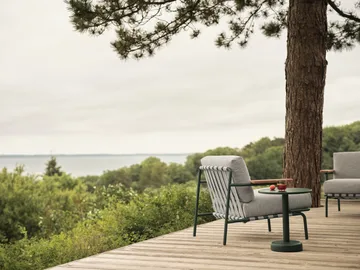 Linear Steel tavolino da caffè - Verde scuro, Ø42x47 cm - Muuto