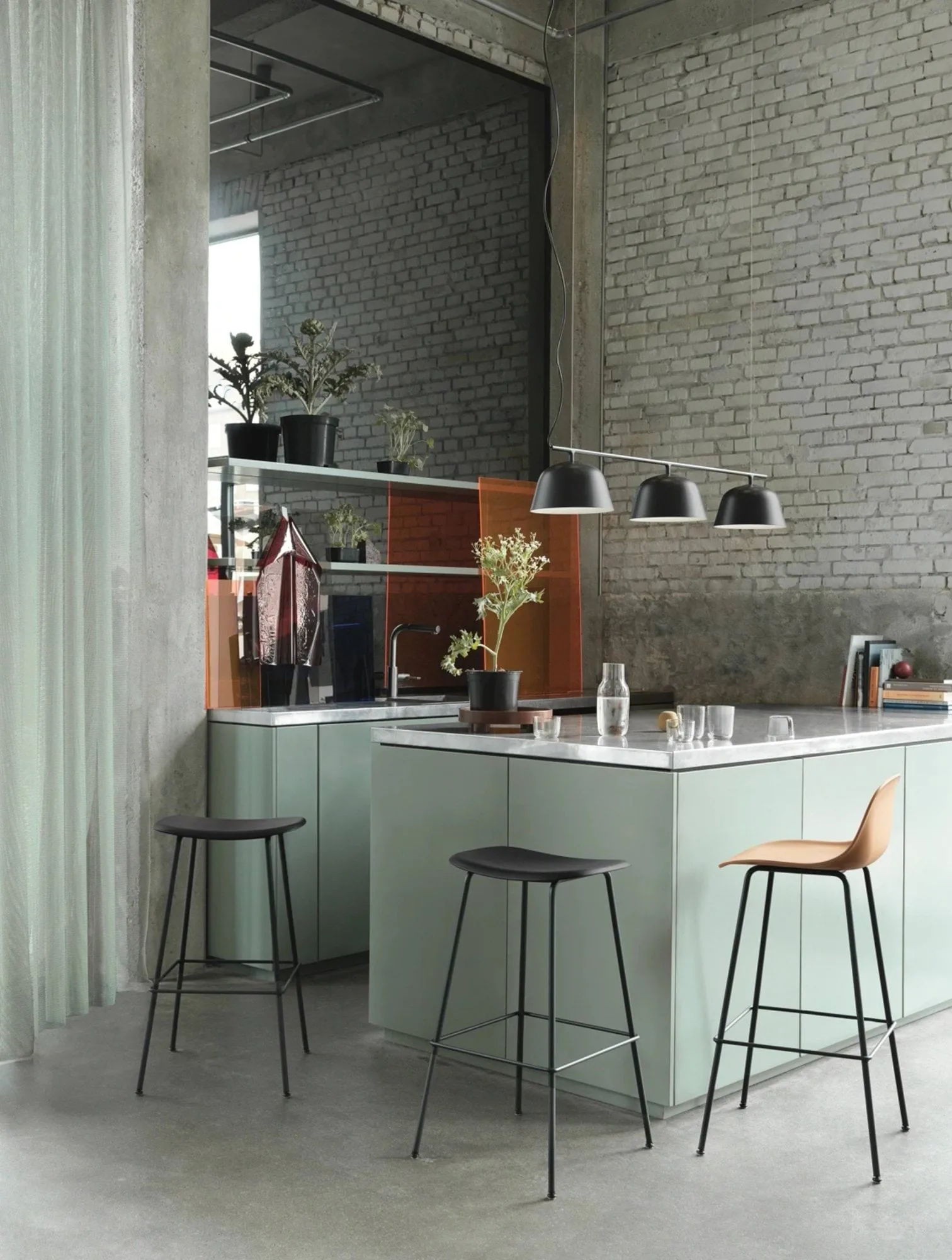 Plafoniera Ambit Rail, nero Muuto