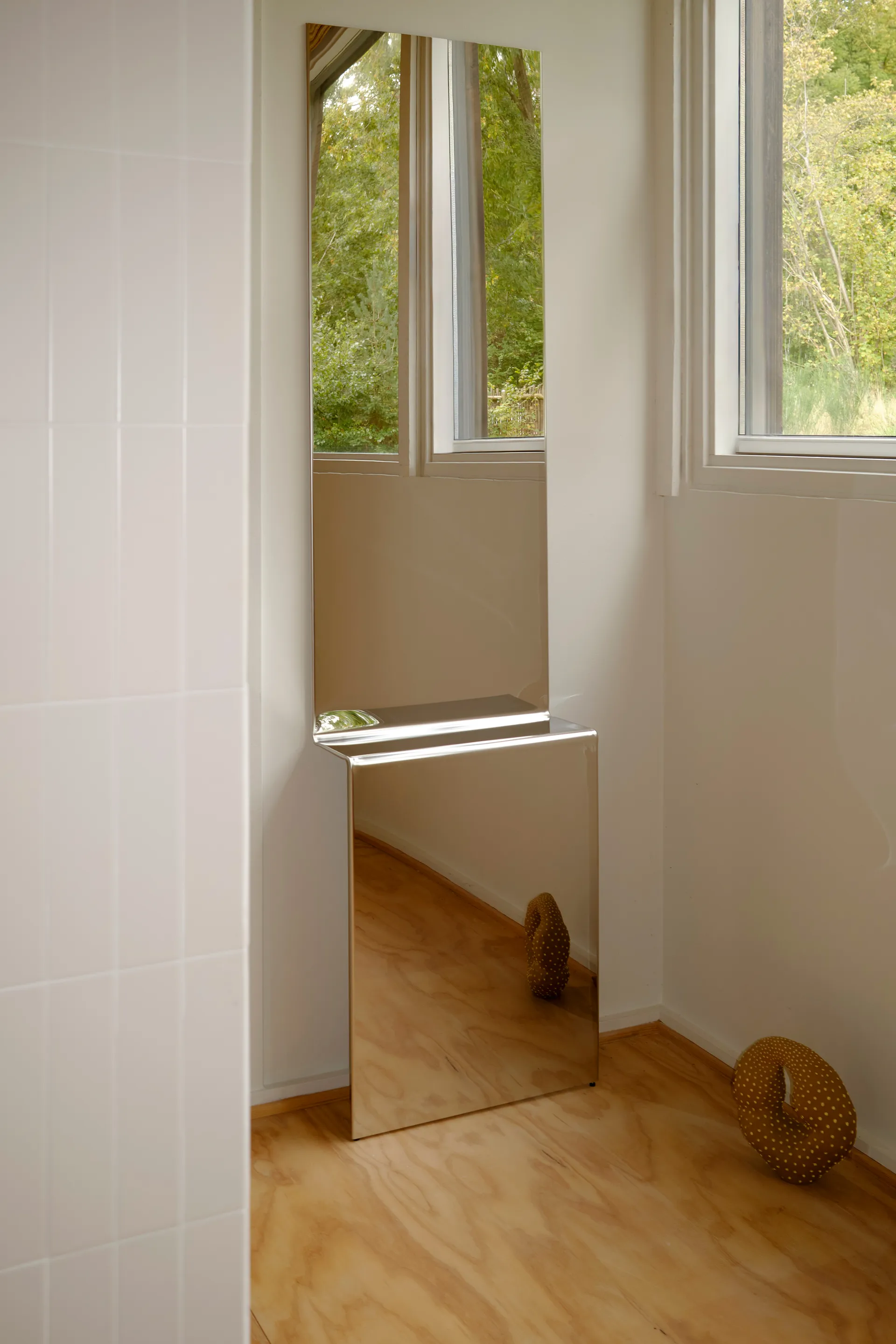 Pleat specchio da parete, Acciaio lucidato, 227x57 cm Muuto