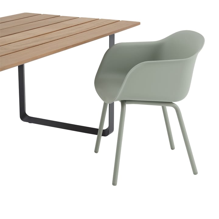 Sedia con braccioli Fiber Outdoor con gambe in acciaio, Dusty green Muuto