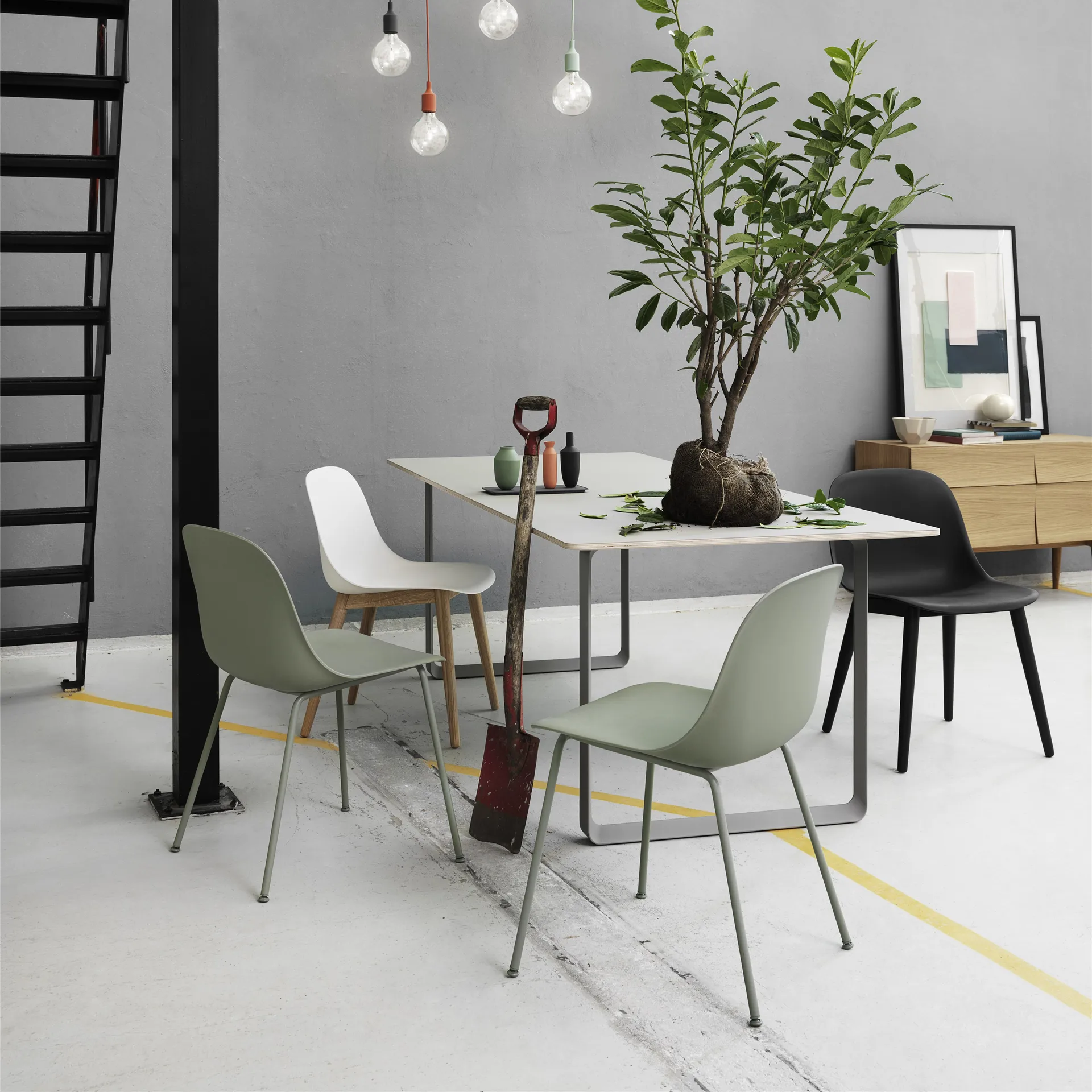 Sedia Fiber, Dusty green (plastica) Muuto