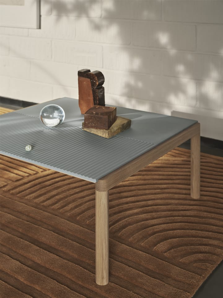 Tavolino da caffè Couple 1 Plain-1 Wavy 80x84x40 cm, Pale blue-oak Muuto