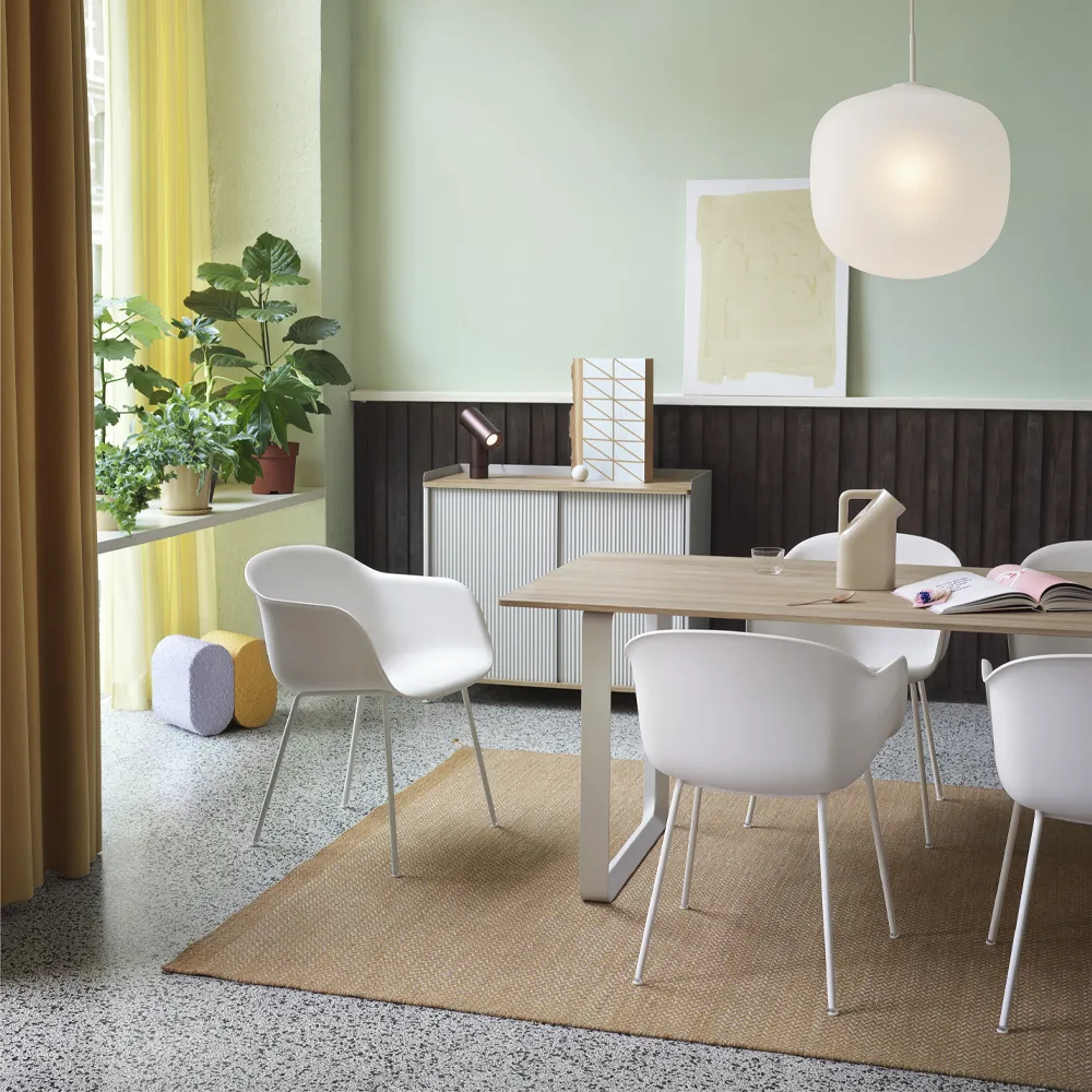 Tavolo da pranzo 70/70, 225x90 cm, Rovere affumicato massiccio, sabbia Muuto