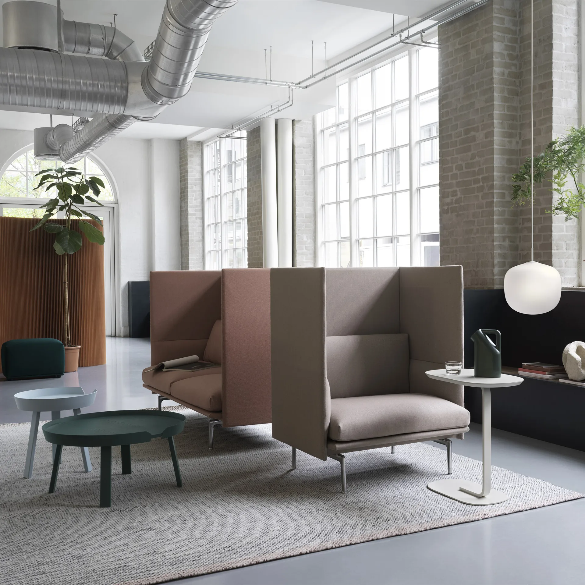 Tavolo grande Around, Dark green Muuto