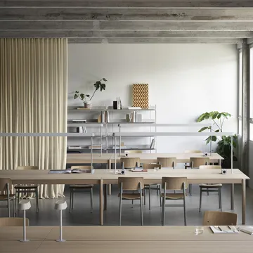 Tavolo Linear System 142x240 cm - Laminato bianco, ABS bianco, rovere - Muuto