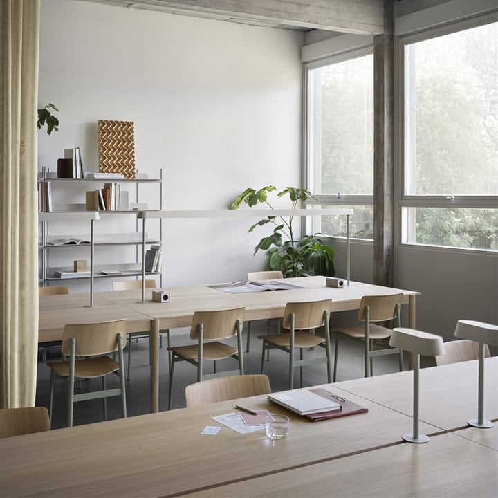 Tavolo Linear System Middle Module, Impiallacciatura rovere, rovere Muuto