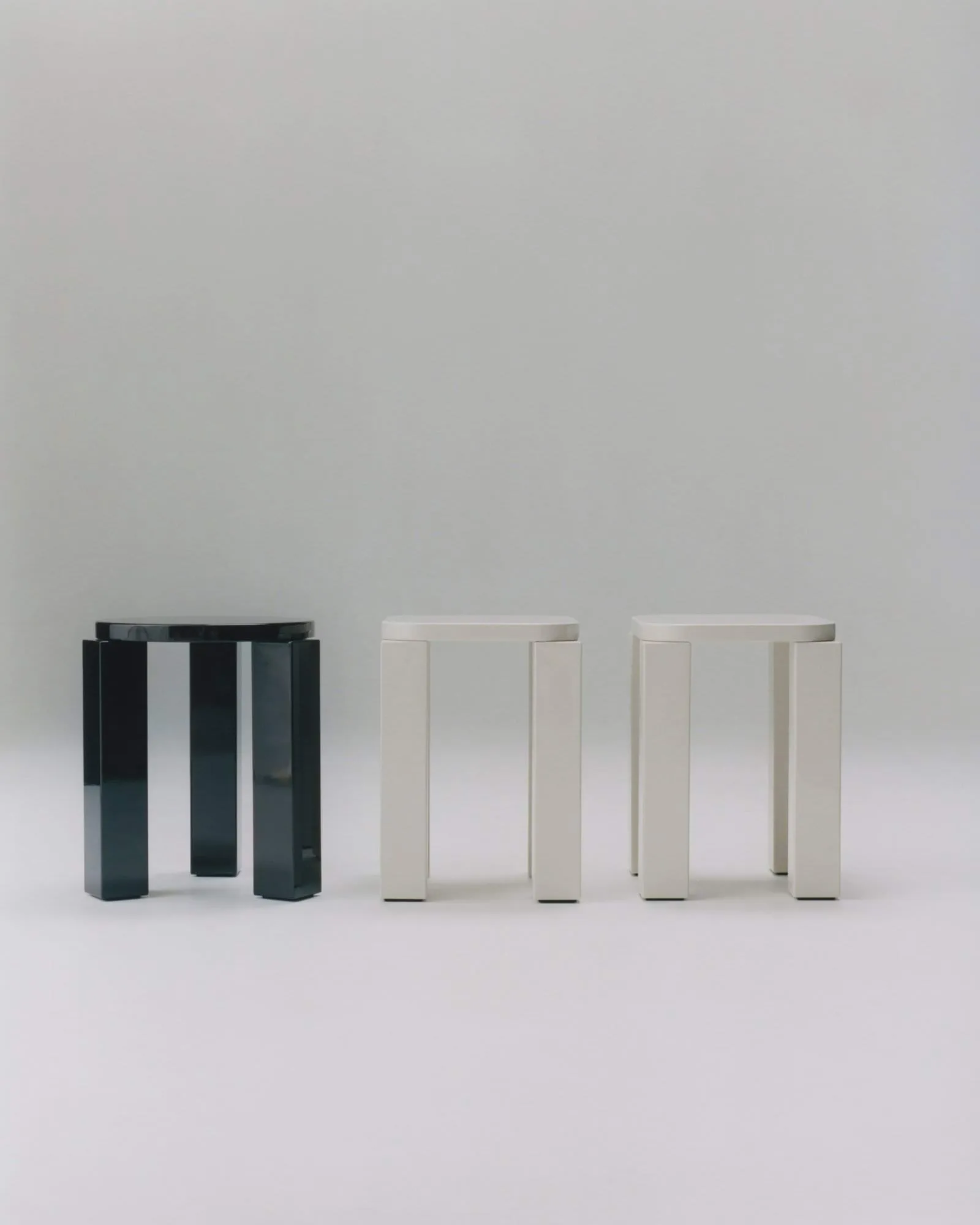 Atlas sgabello, Crema New Works